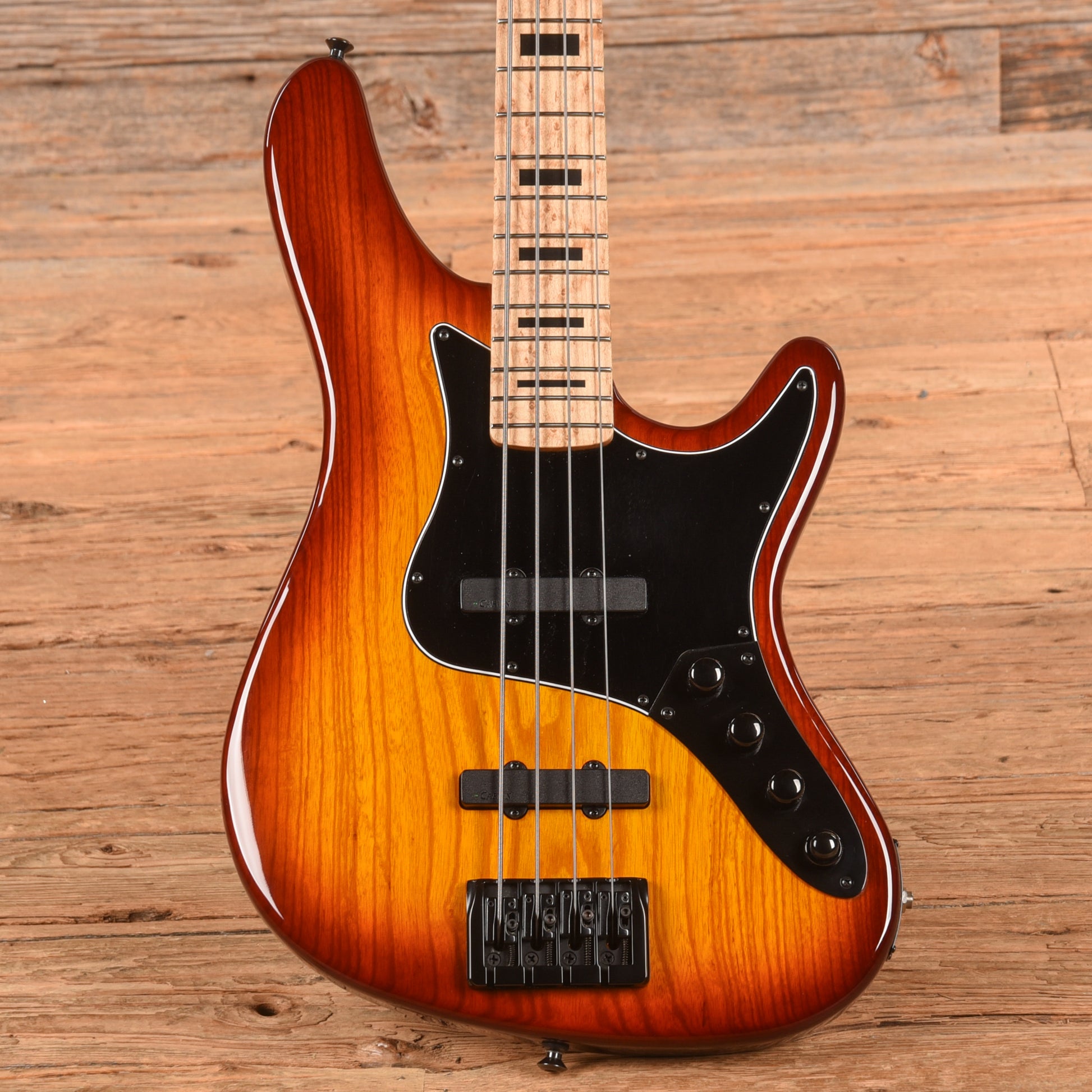 Kiesel JB4 Sunburst Bass Guitars / 4-String