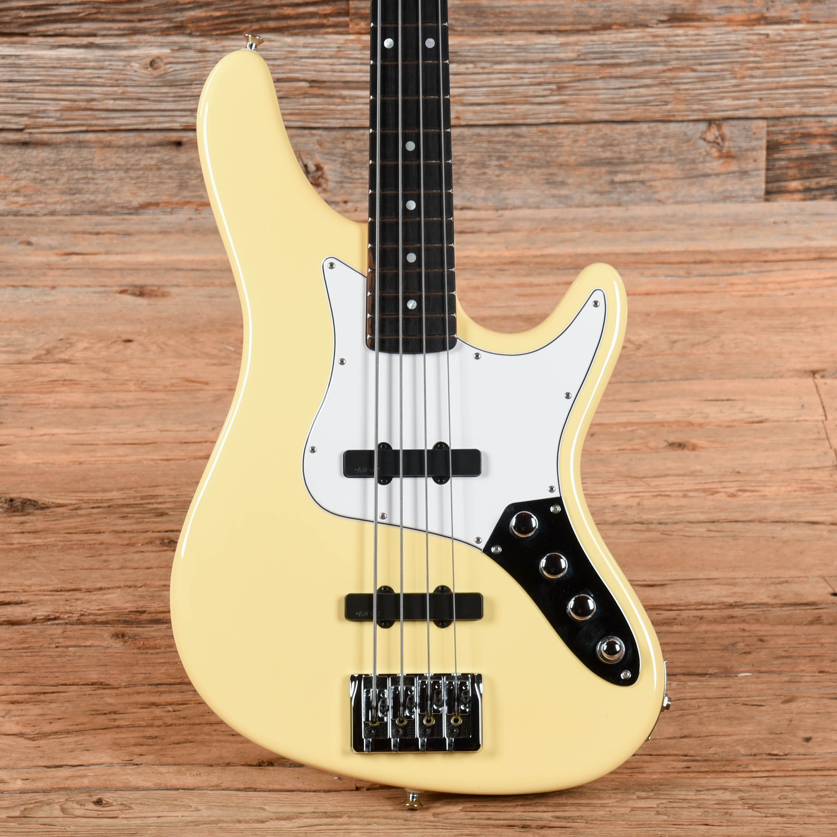 Kiesel JB4 White Bass Guitars / 4-String