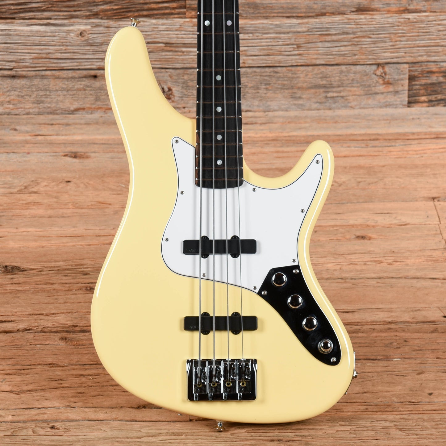 Kiesel JB4 White Bass Guitars / 4-String