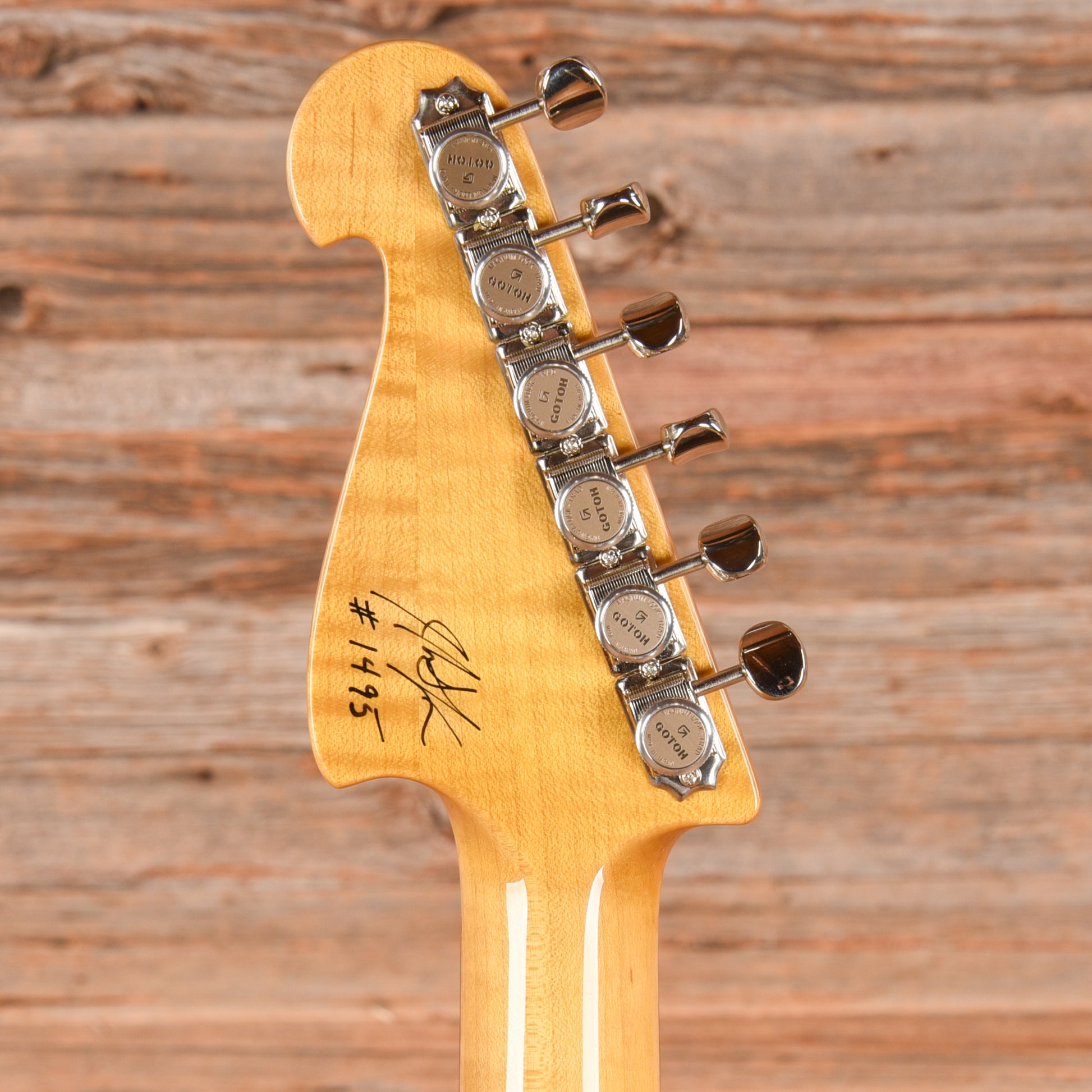 Knaggs Severn Trem SSS T-1 Coral 2024 Electric Guitars / Solid Body