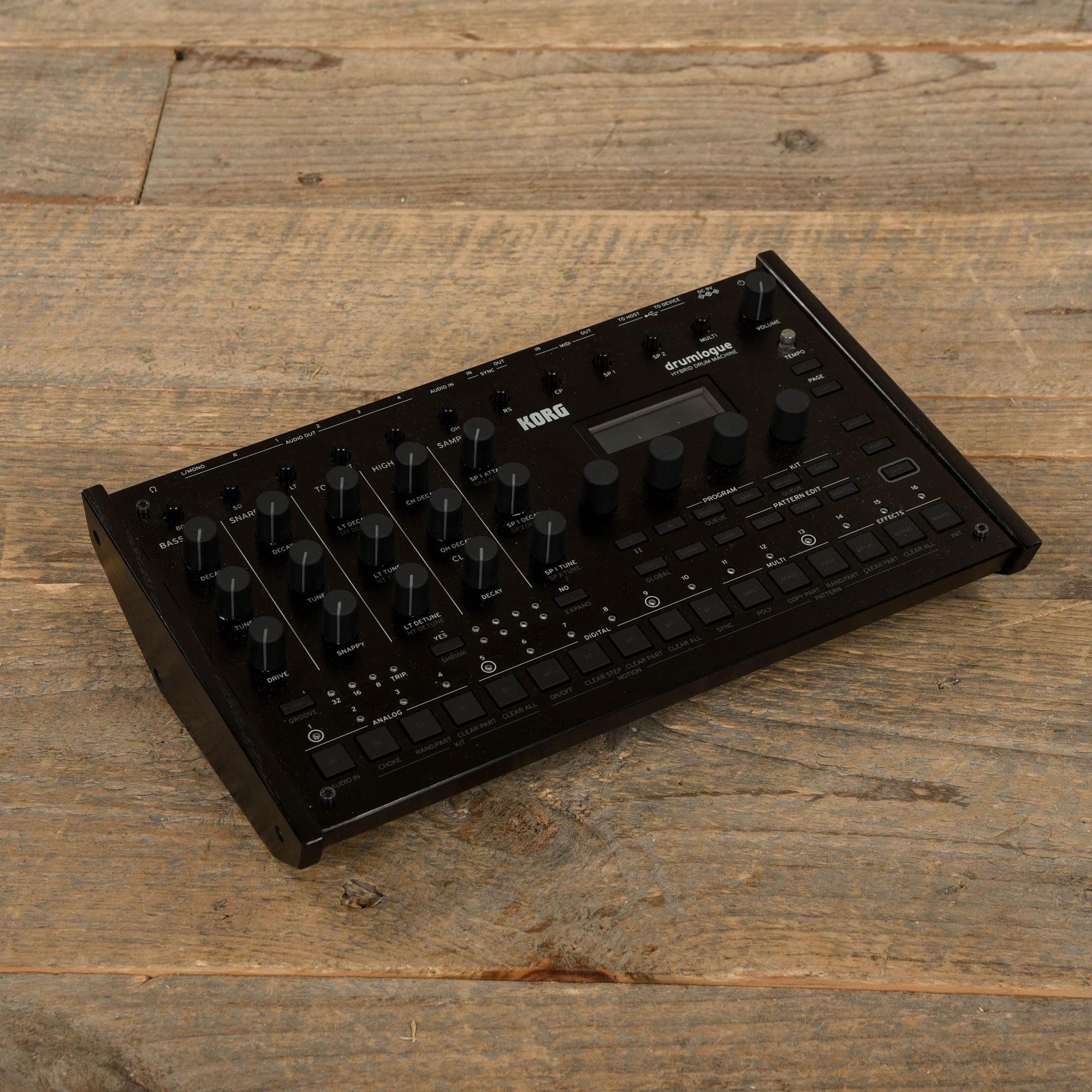 drumlogue Hybrid Drum Machine Chicago Music Exchange