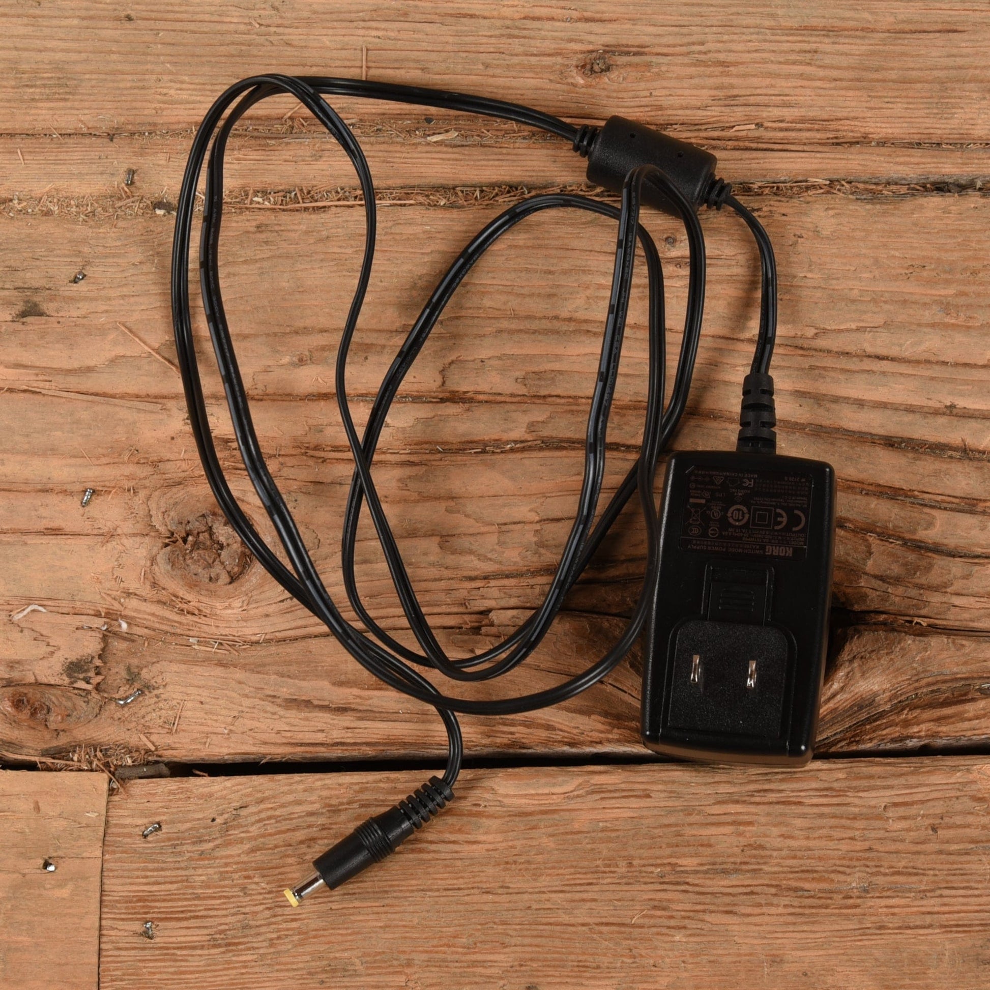 Korg Volca Mix 4-Channel Performance Mixer Keyboards and Synths / Drum Machines