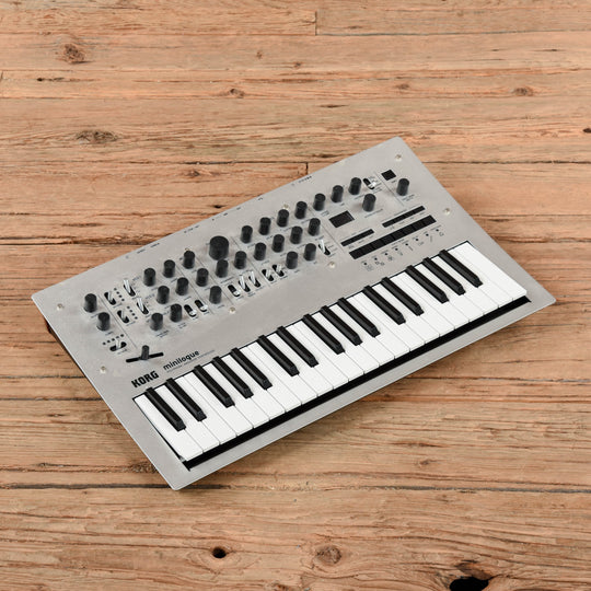 Korg Minilogue 4-Voice Polyphonic Analog Synthesizer Keyboards and Synths / Synths / Analog Synths