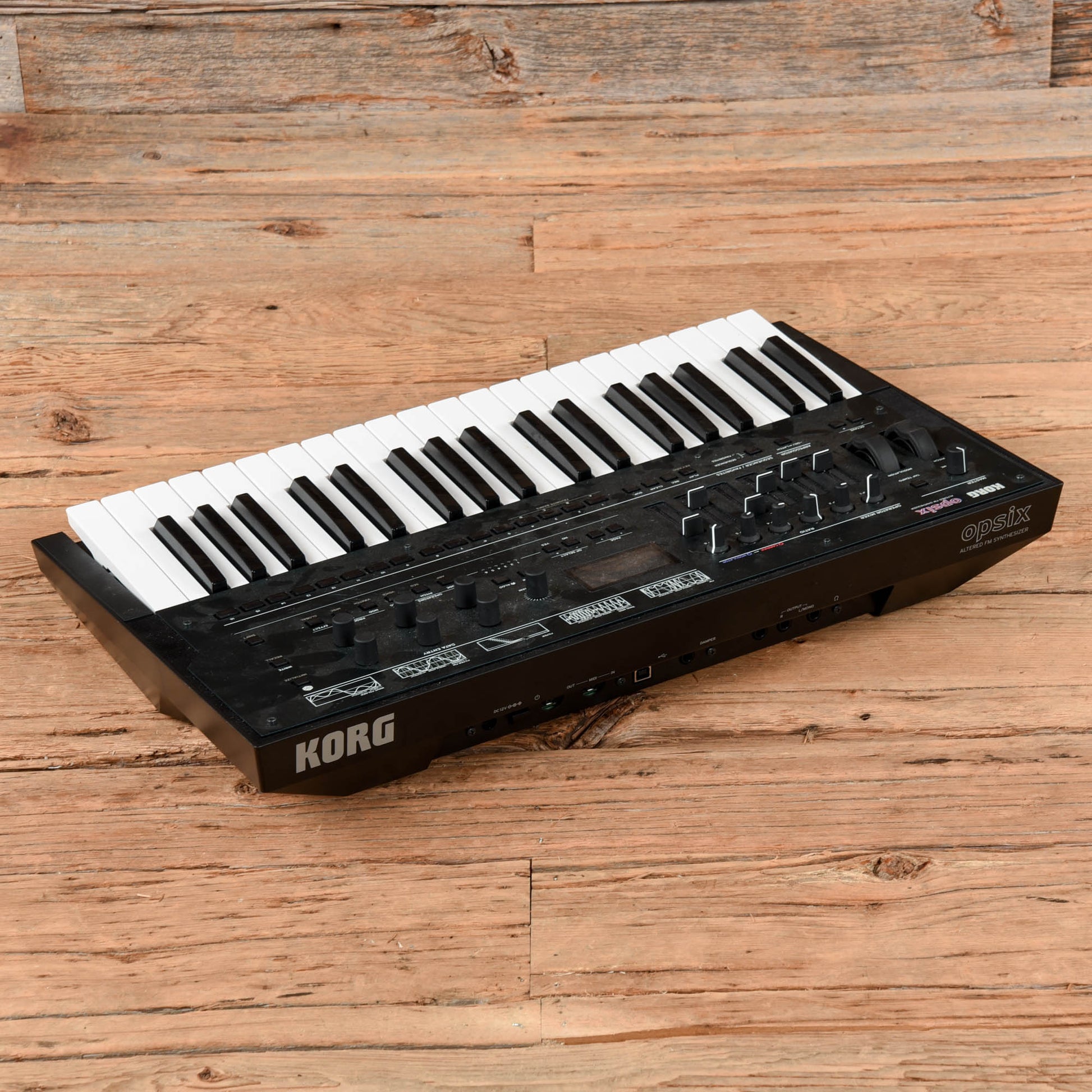 Korg Opsix 37-Key Altered FM Synthesizer Keyboards and Synths / Synths / Analog Synths