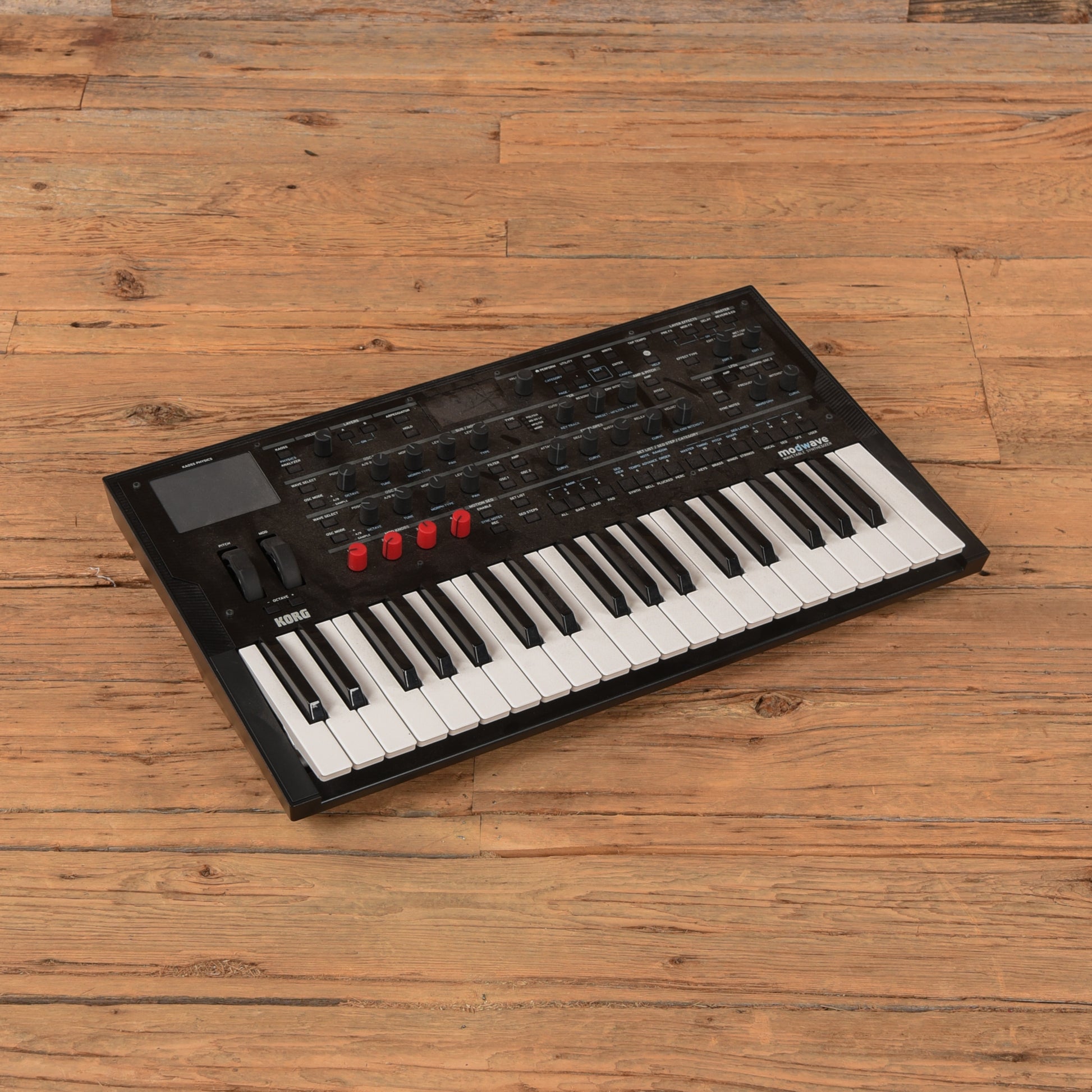 Korg Modwave 37-Key Wavetable Synthesizer Keyboards and Synths / Synths / Digital Synths
