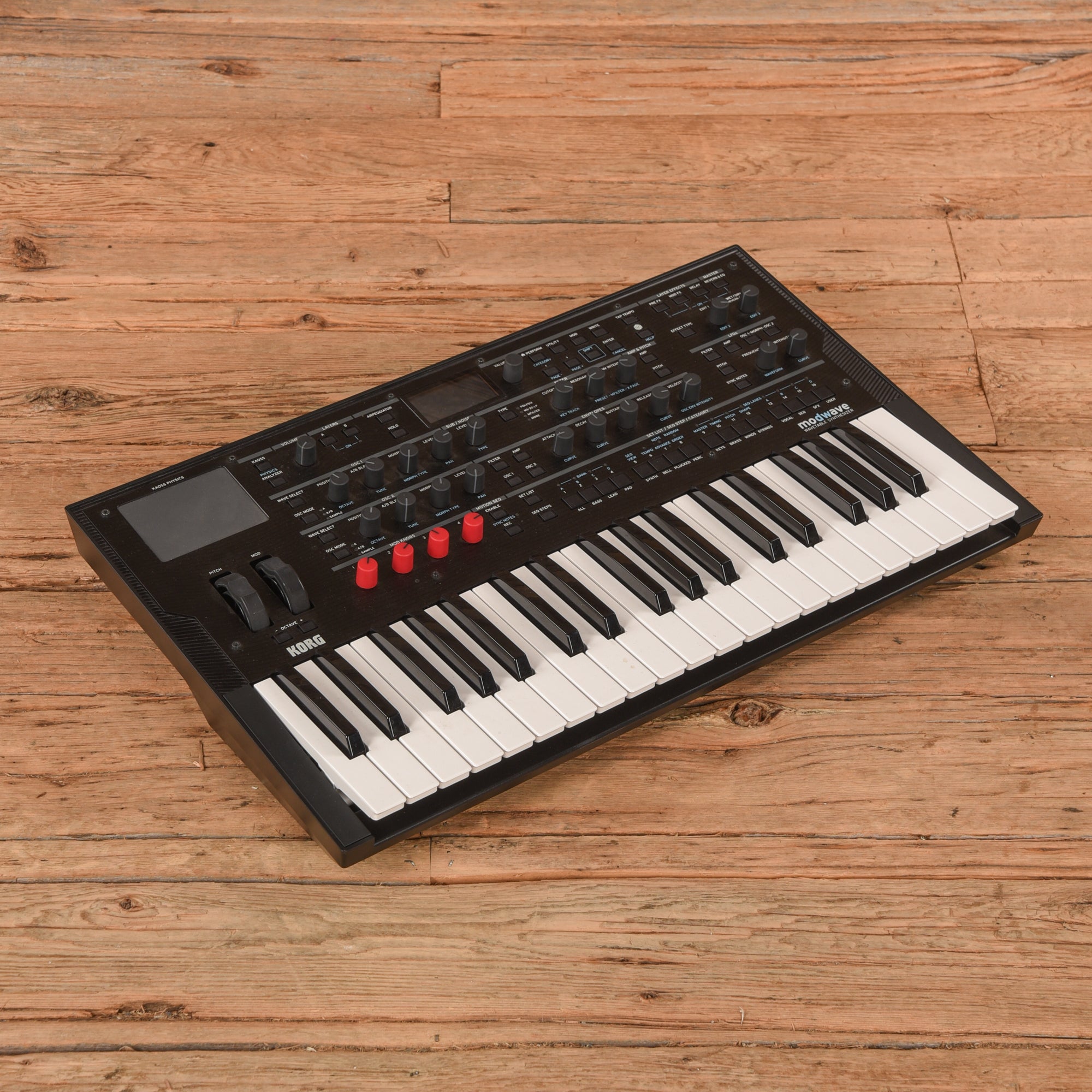 Korg Modwave 37-Key Wavetable Synthesizer Keyboards and Synths / Synths / Digital Synths