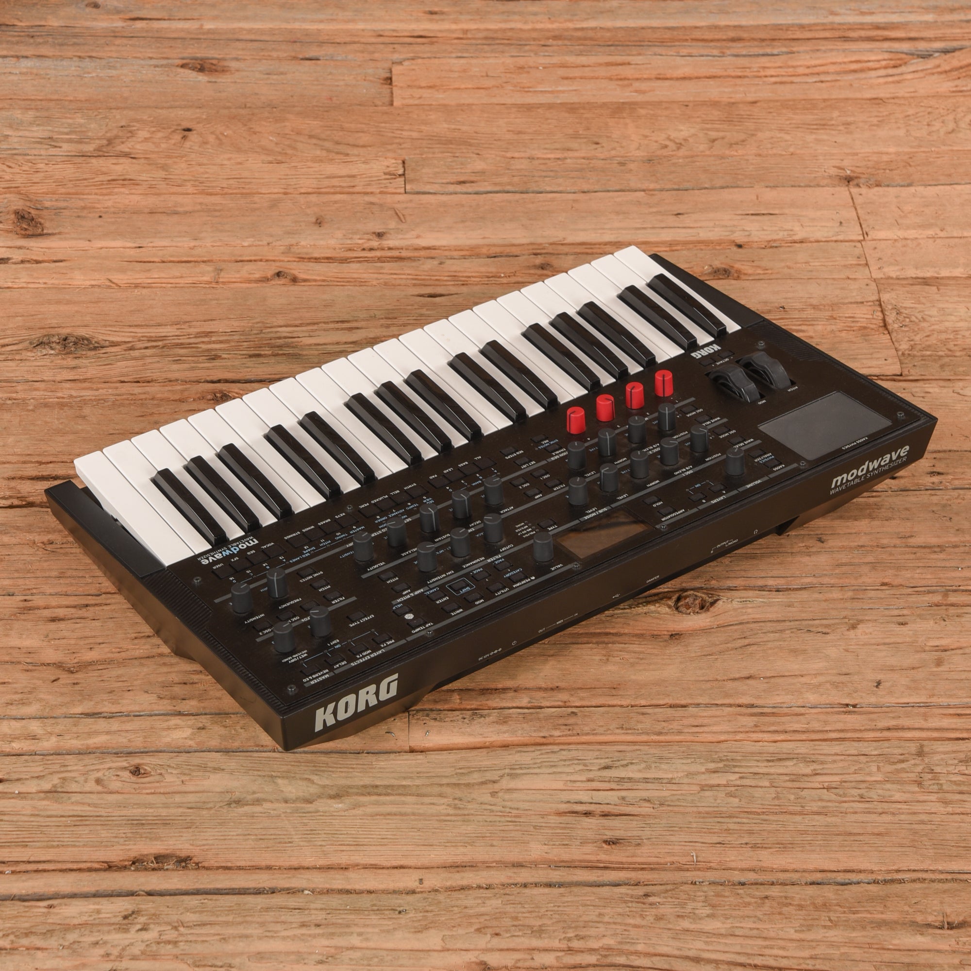 Korg Modwave 37-Key Wavetable Synthesizer Keyboards and Synths / Synths / Digital Synths