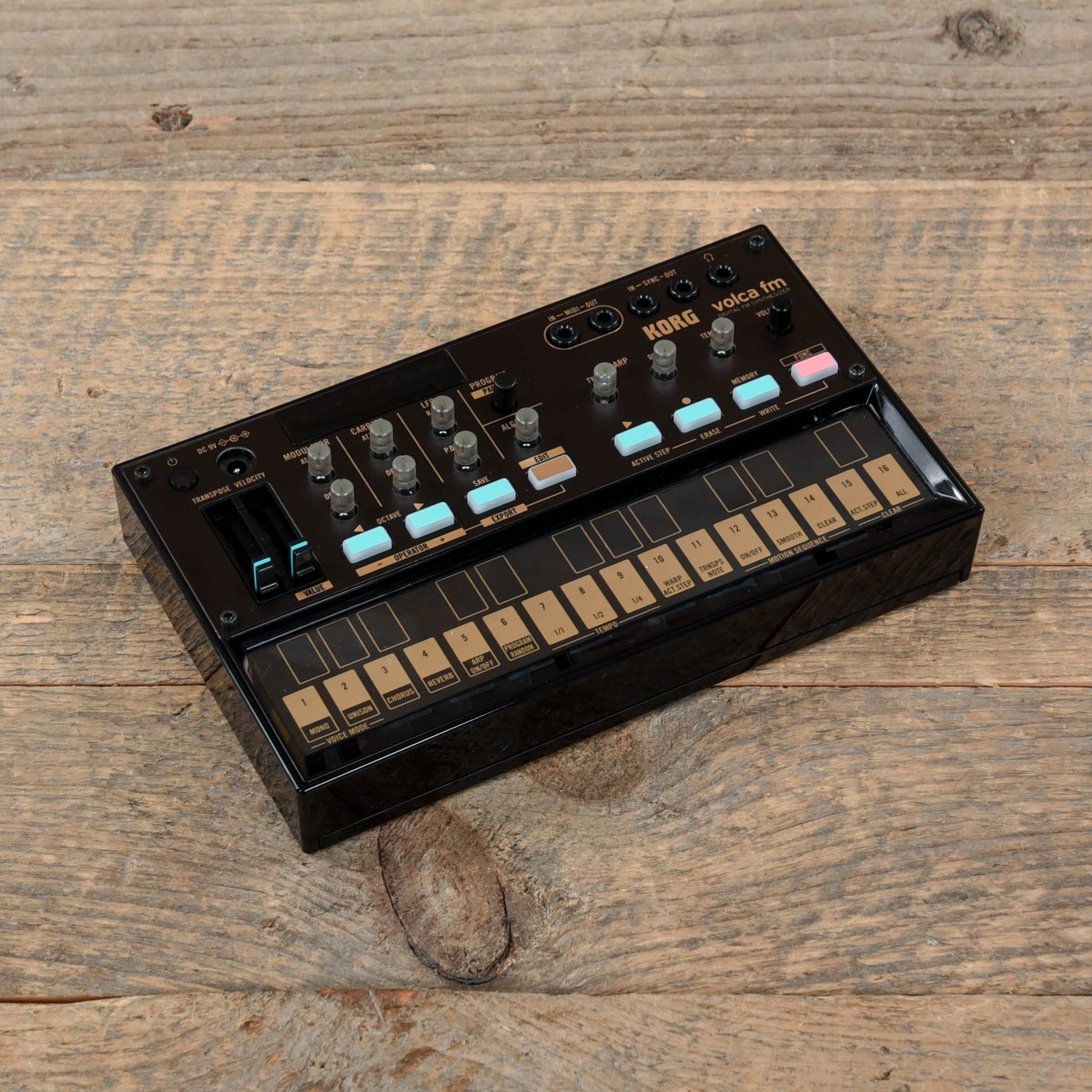 Korg Volca FM V2 Desktop Synthesizer Keyboards and Synths / Synths / Digital Synths