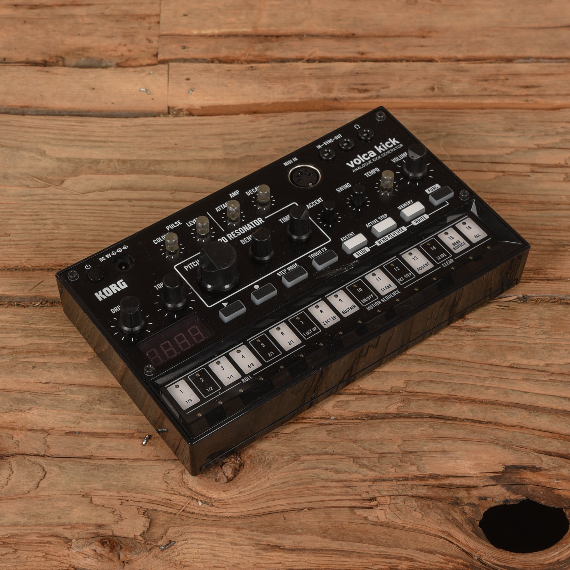 Korg Volca Kick Keyboards and Synths / Synths / Digital Synths