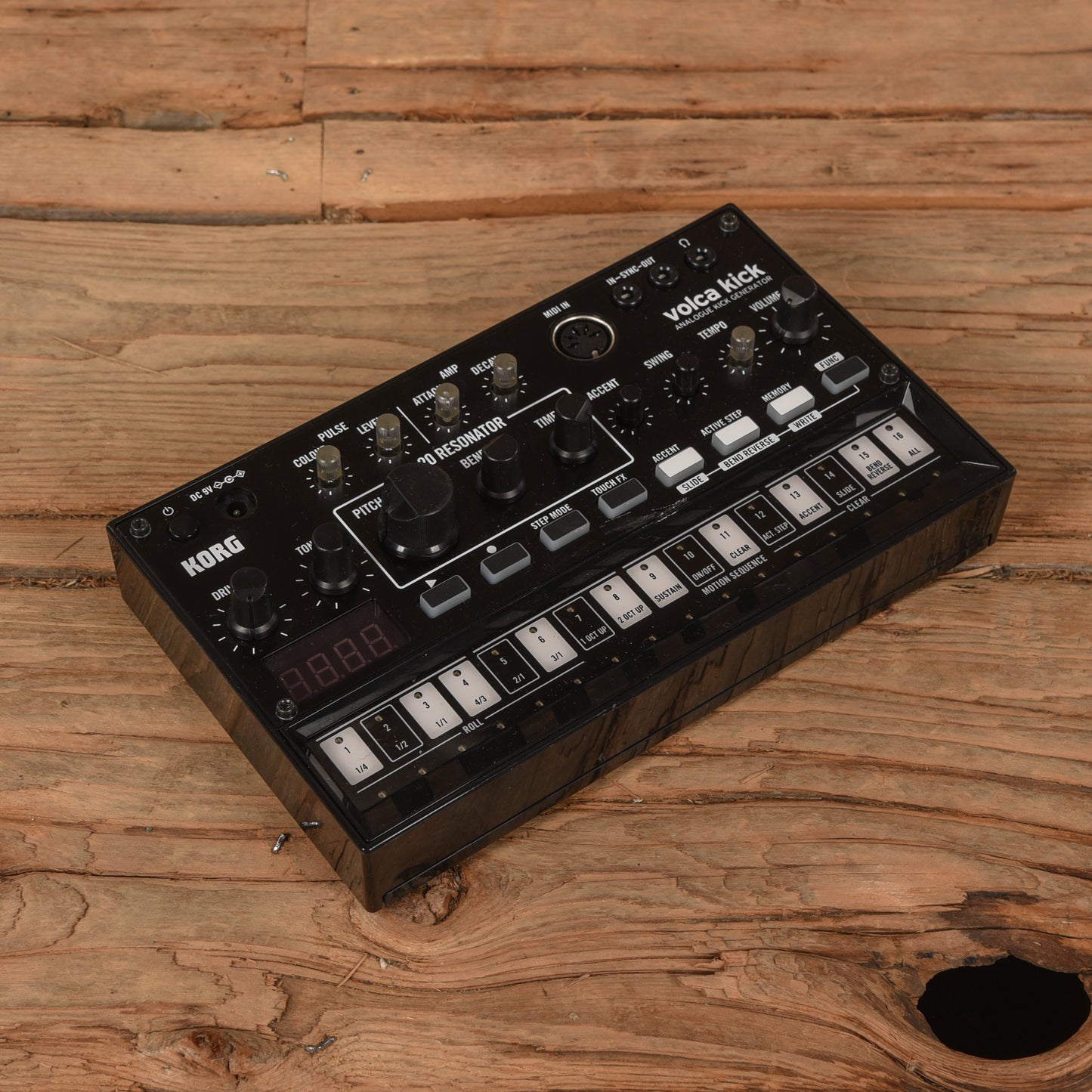 Korg Volca Kick Keyboards and Synths / Synths / Digital Synths