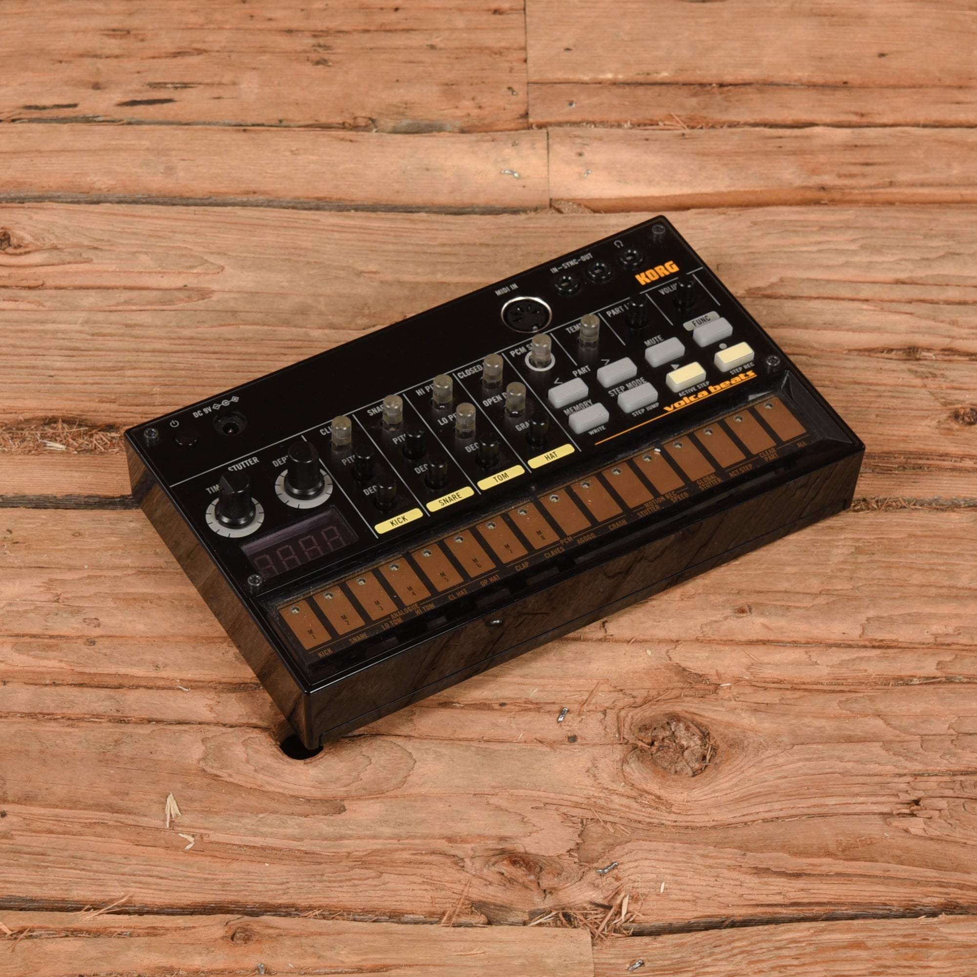 Korg Volca Beats Analogue Rhythm Machine Keyboards and Synths / Workstation Keyboards