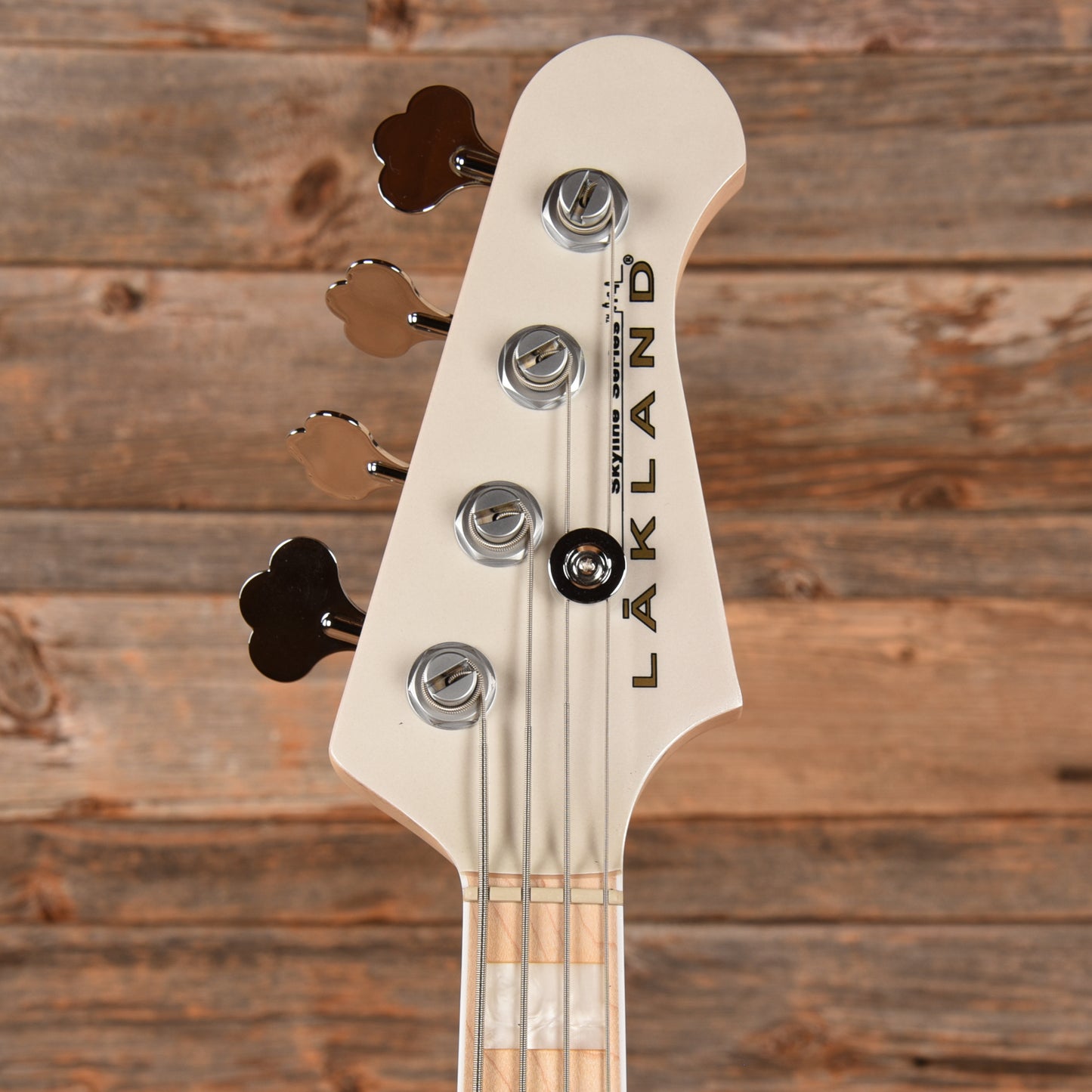 Lakland Skyline DJ-4 Darryl Jones Signature 4-String White Pearl 2020 Bass Guitars / 4-String