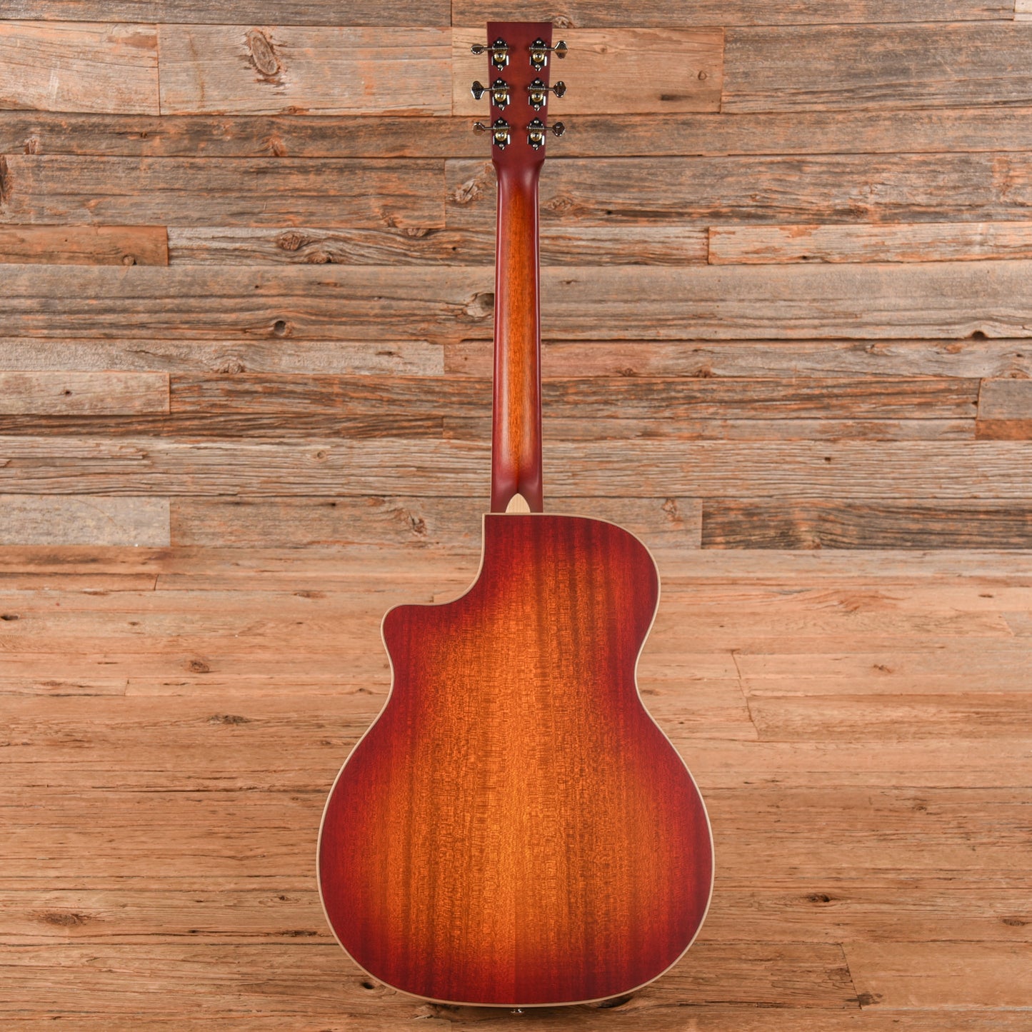 Larrivee OM-40 Sunburst 2025 Acoustic Guitars