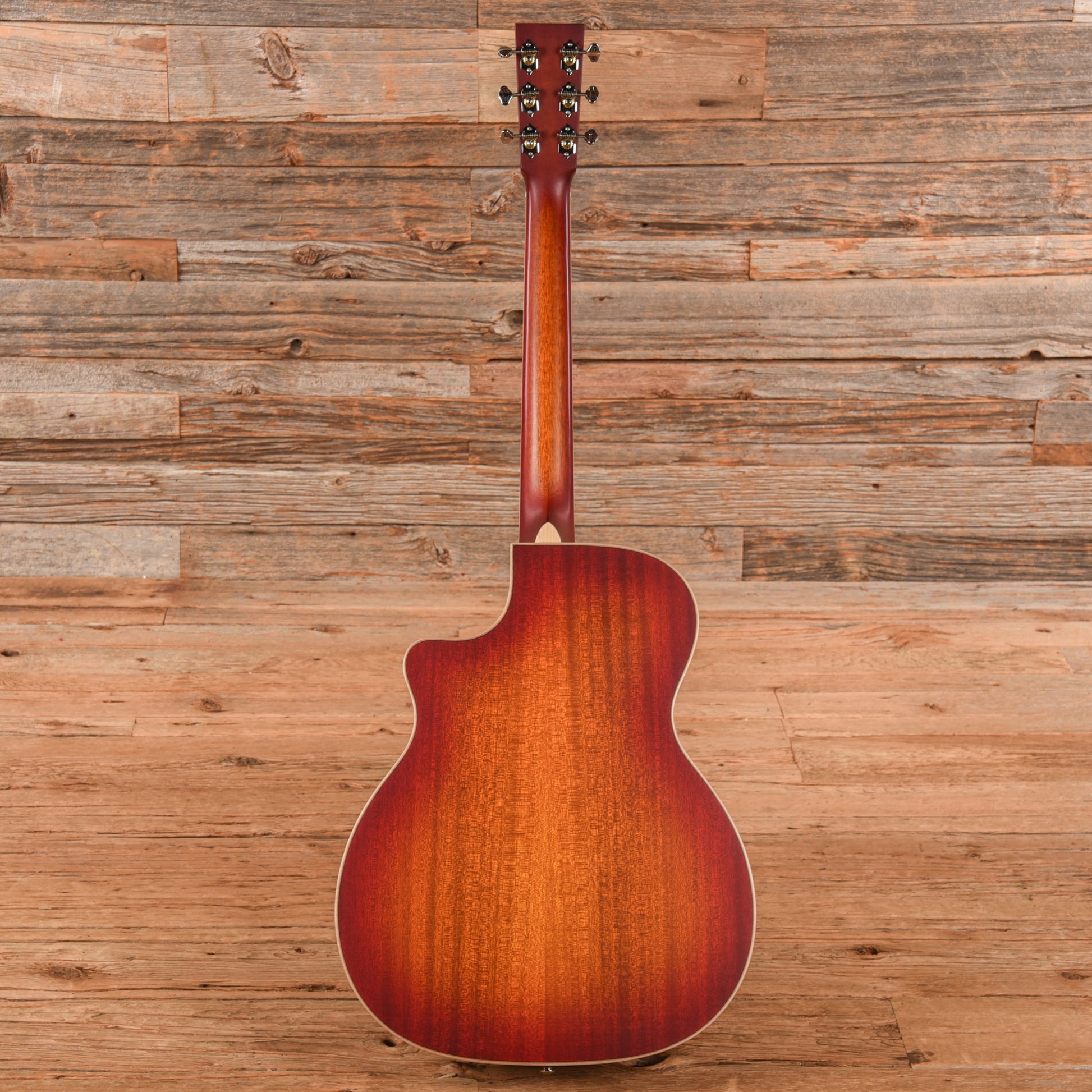 Larrivee OM-40 Sunburst 2025 Acoustic Guitars