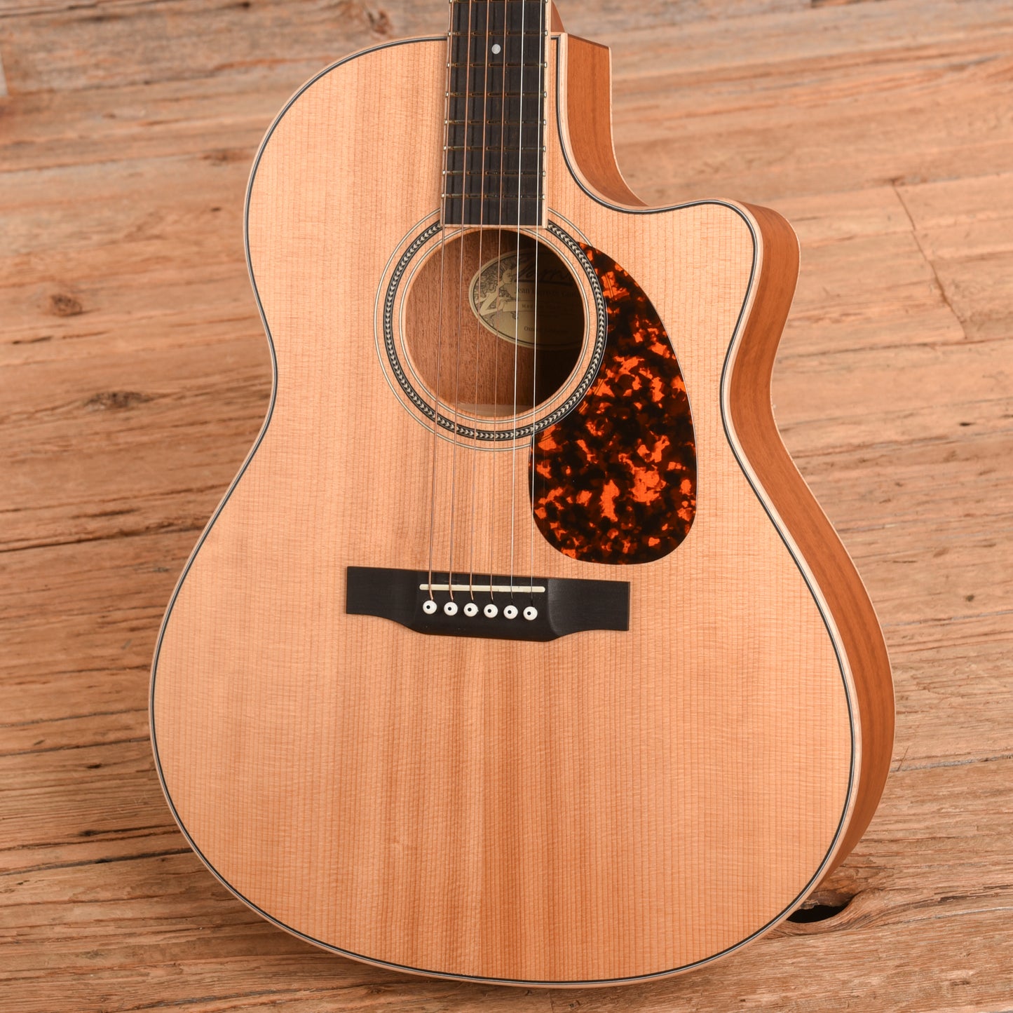 Larrivee LV-03 MH Natural Acoustic Guitars / OM and Auditorium
