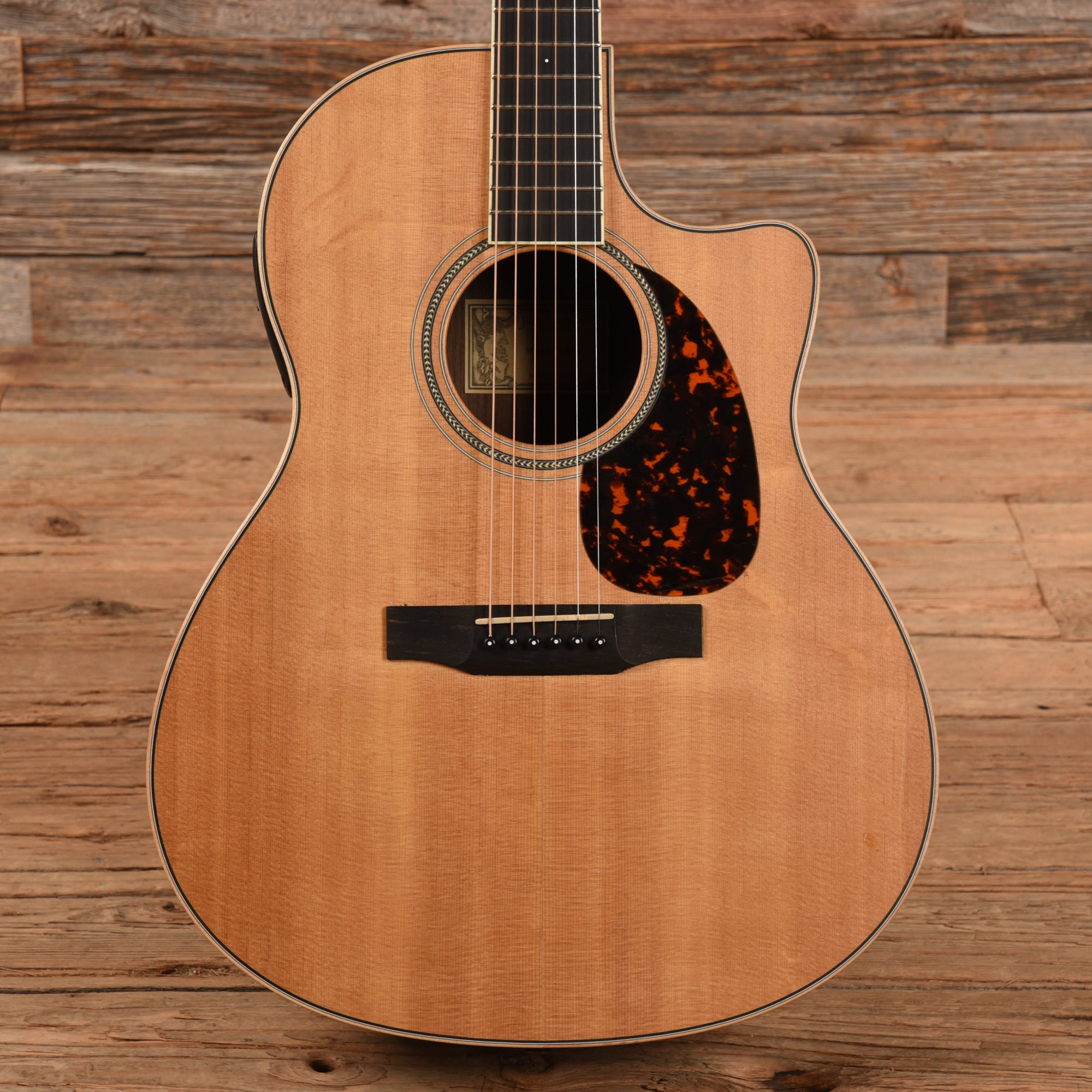 Larrivee LV-03R Natural 2011 Acoustic Guitars / OM and Auditorium