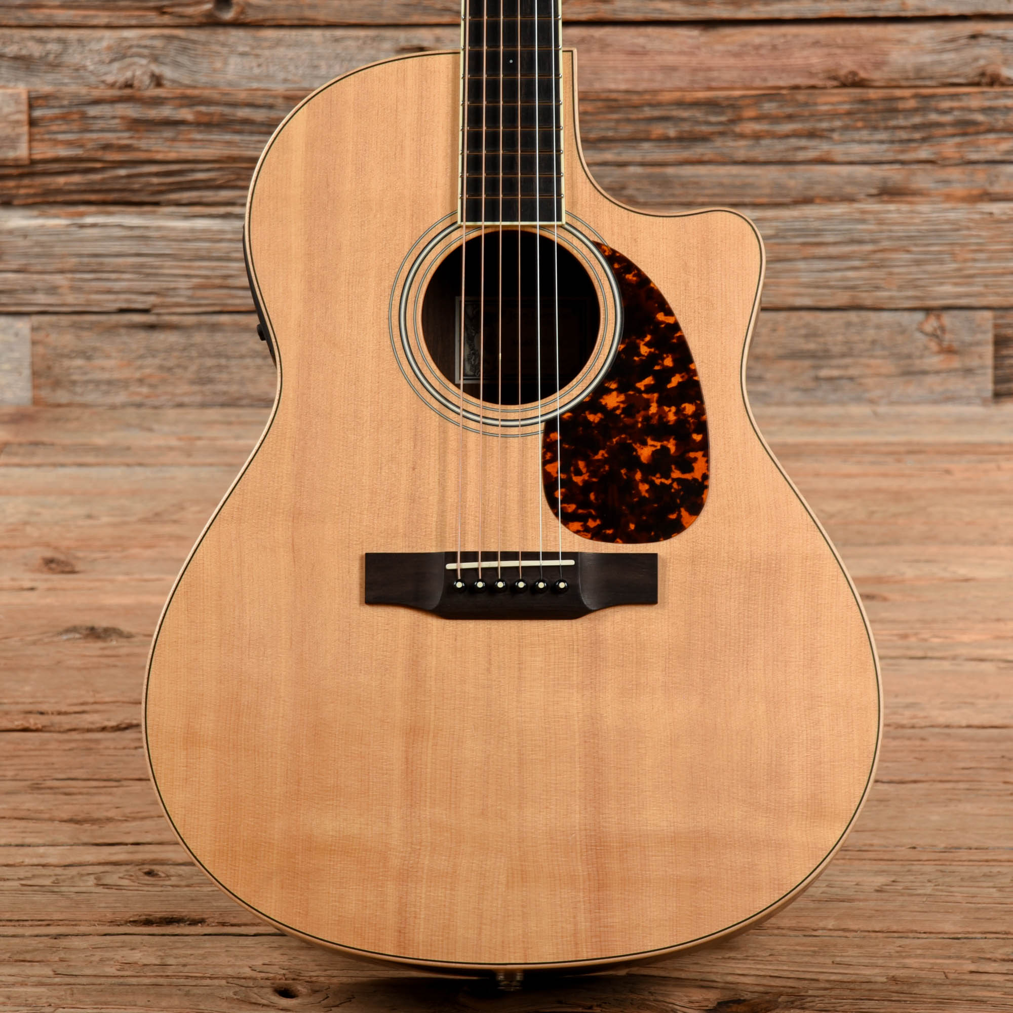 Larrivee LV-03R Natural Acoustic Guitars / OM and Auditorium
