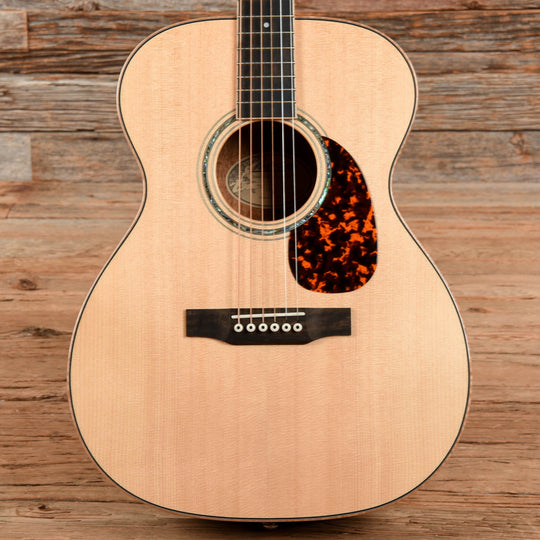 Larrivee OM-05 Natural 2022 Acoustic Guitars / OM and Auditorium