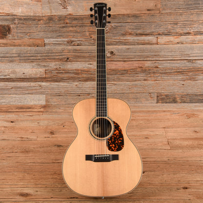 Larrivee OM-09 Natural 2004 Acoustic Guitars / OM and Auditorium