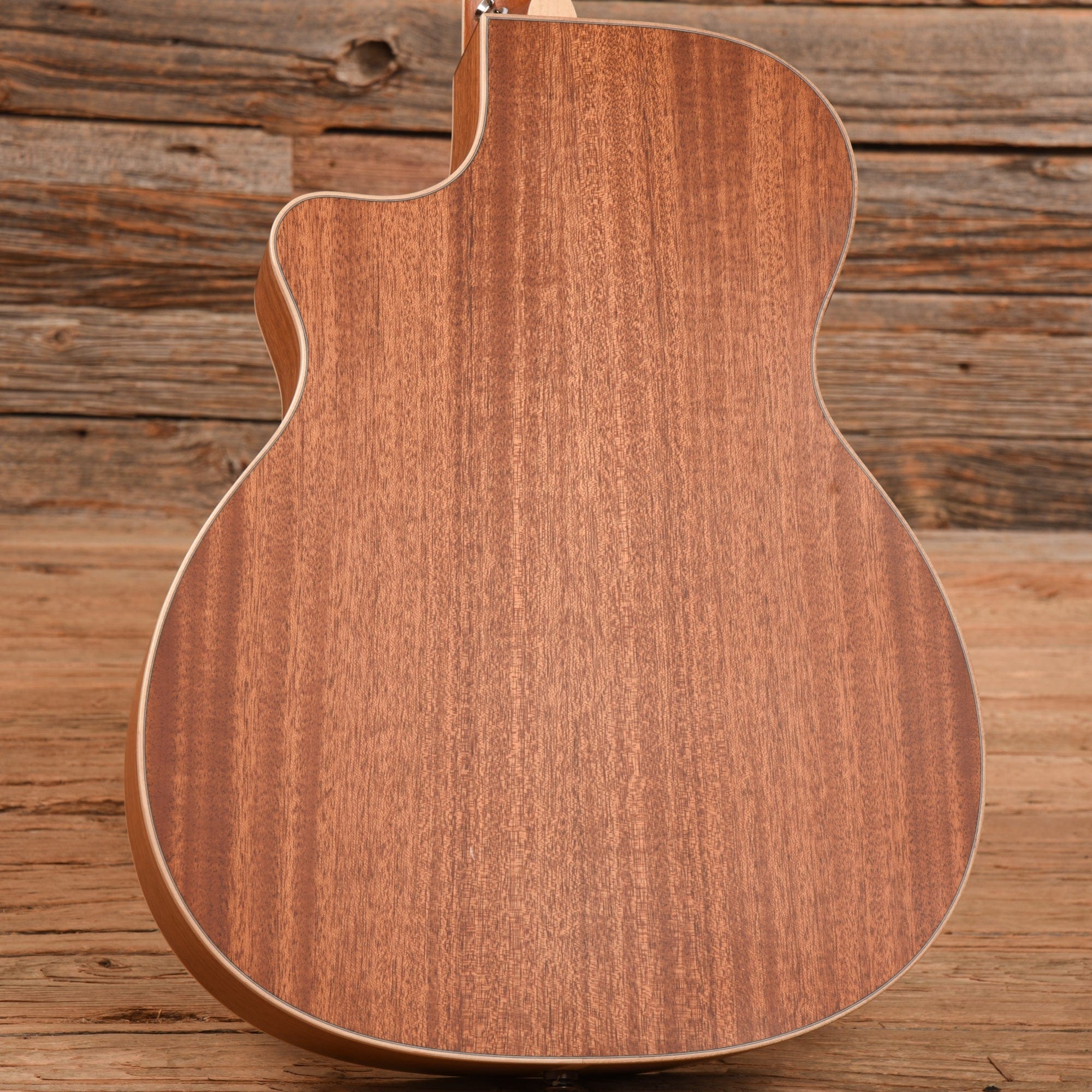 Larrivee OMV-40E Natural Acoustic Guitars / OM and Auditorium