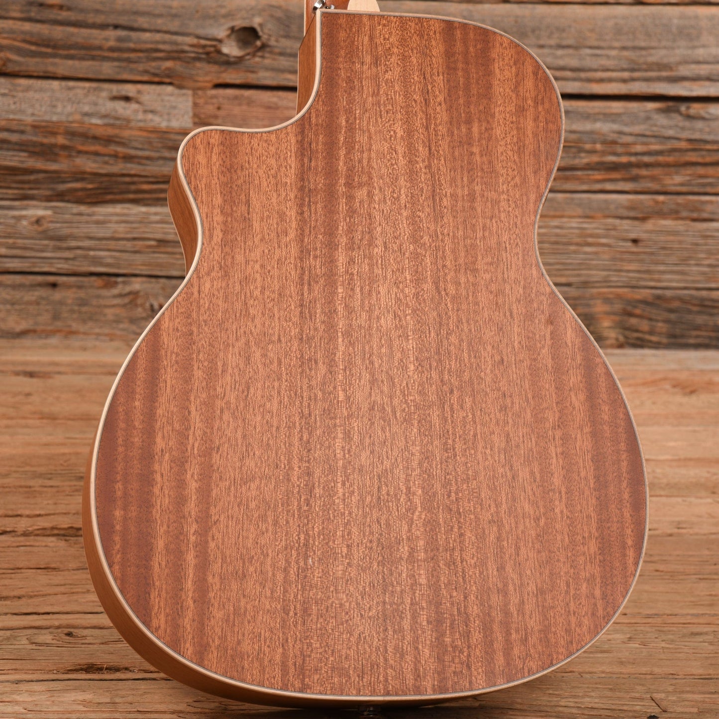 Larrivee OMV-40E Natural Acoustic Guitars / OM and Auditorium