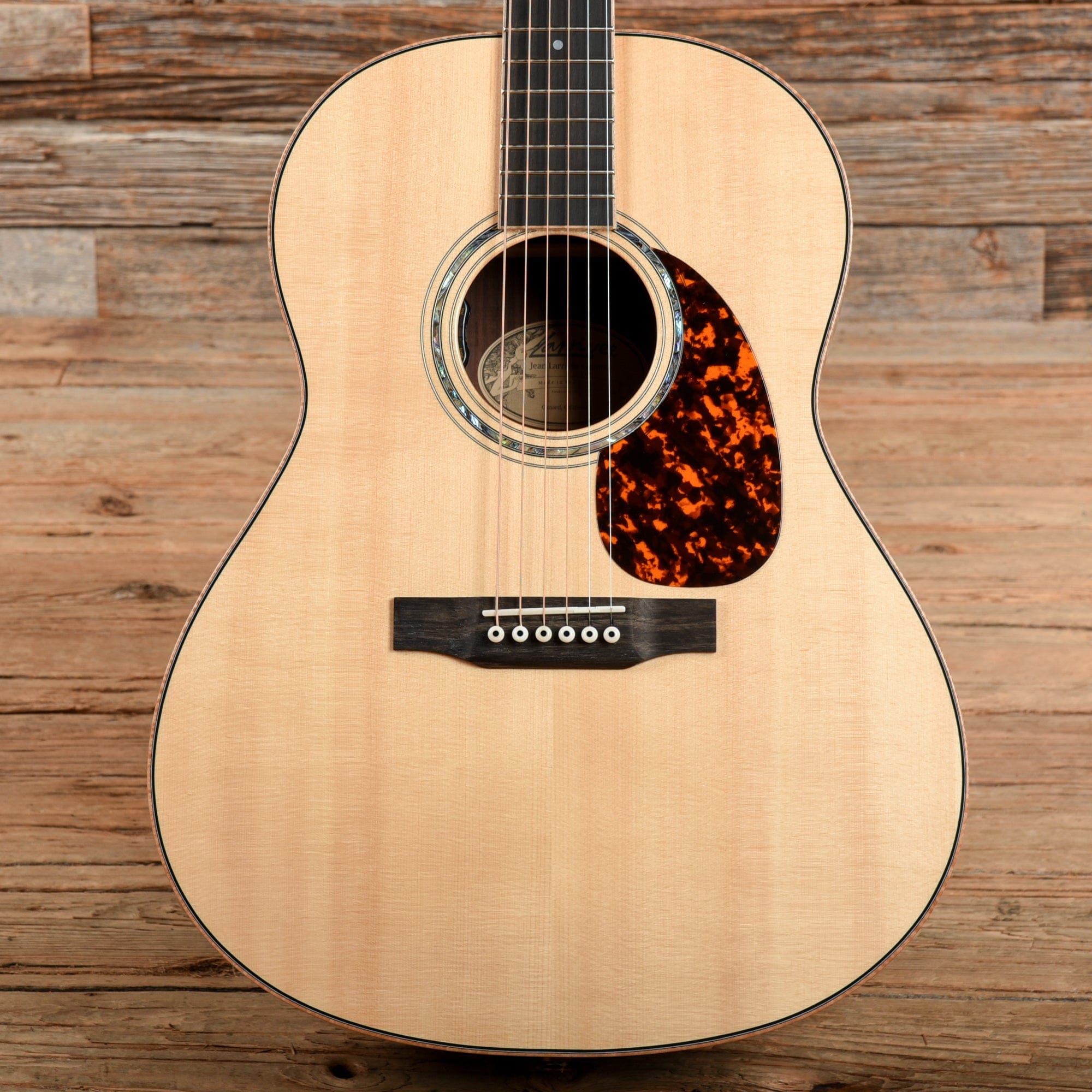 Larrivee L-09 w/ Moon Spruce Top Natural