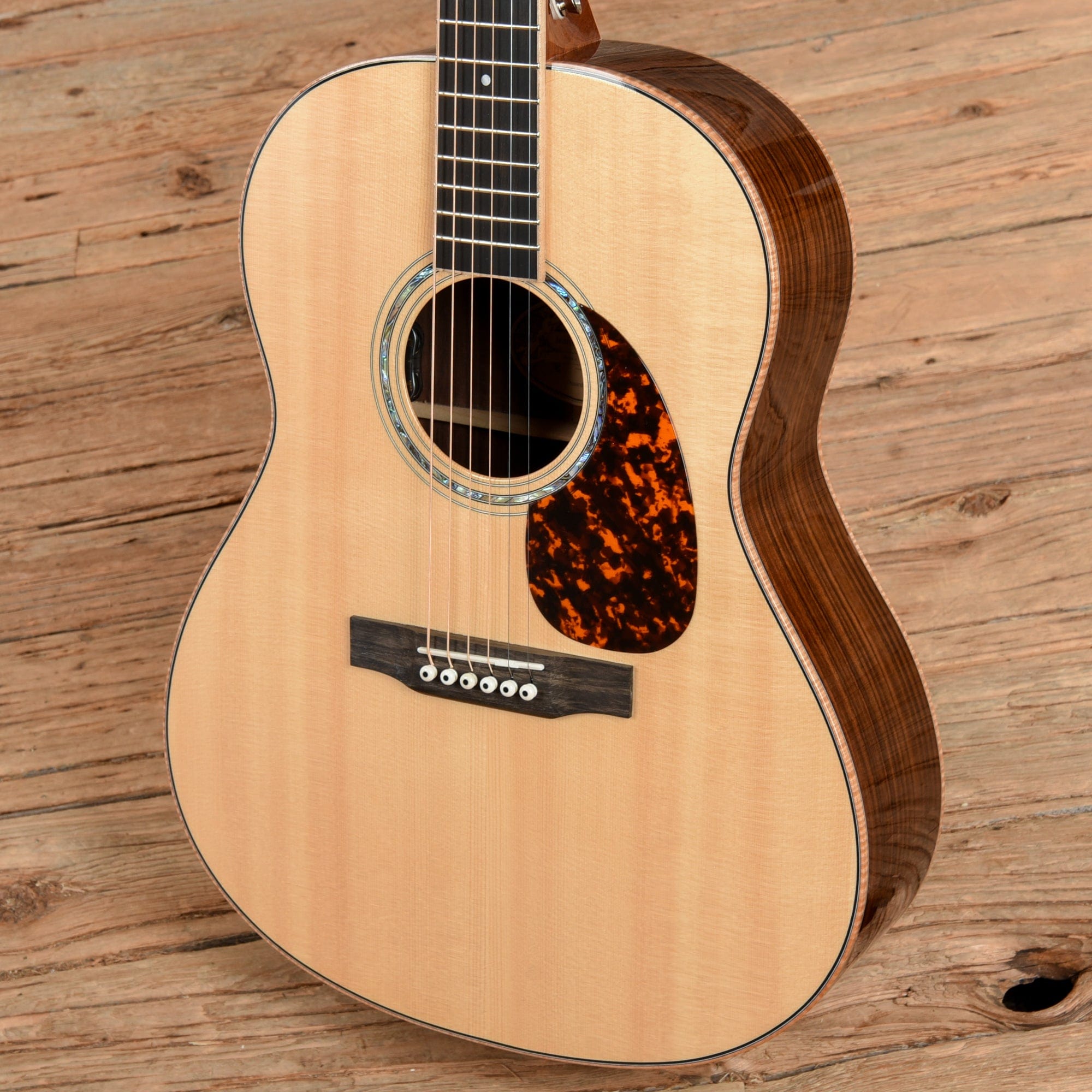 Larrivee L-09 w/ Moon Spruce Top Natural