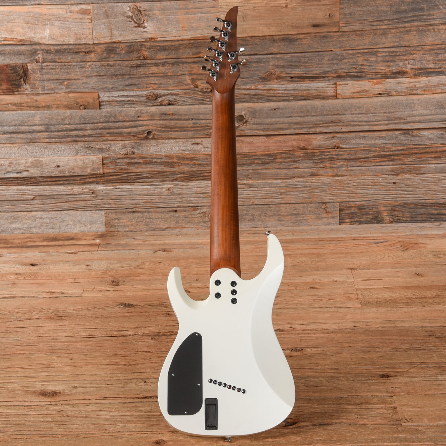Legator N8FXA White Electric Guitars / Solid Body