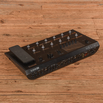 Line 6 Helix Floor w/ Backpack Effect Pedals