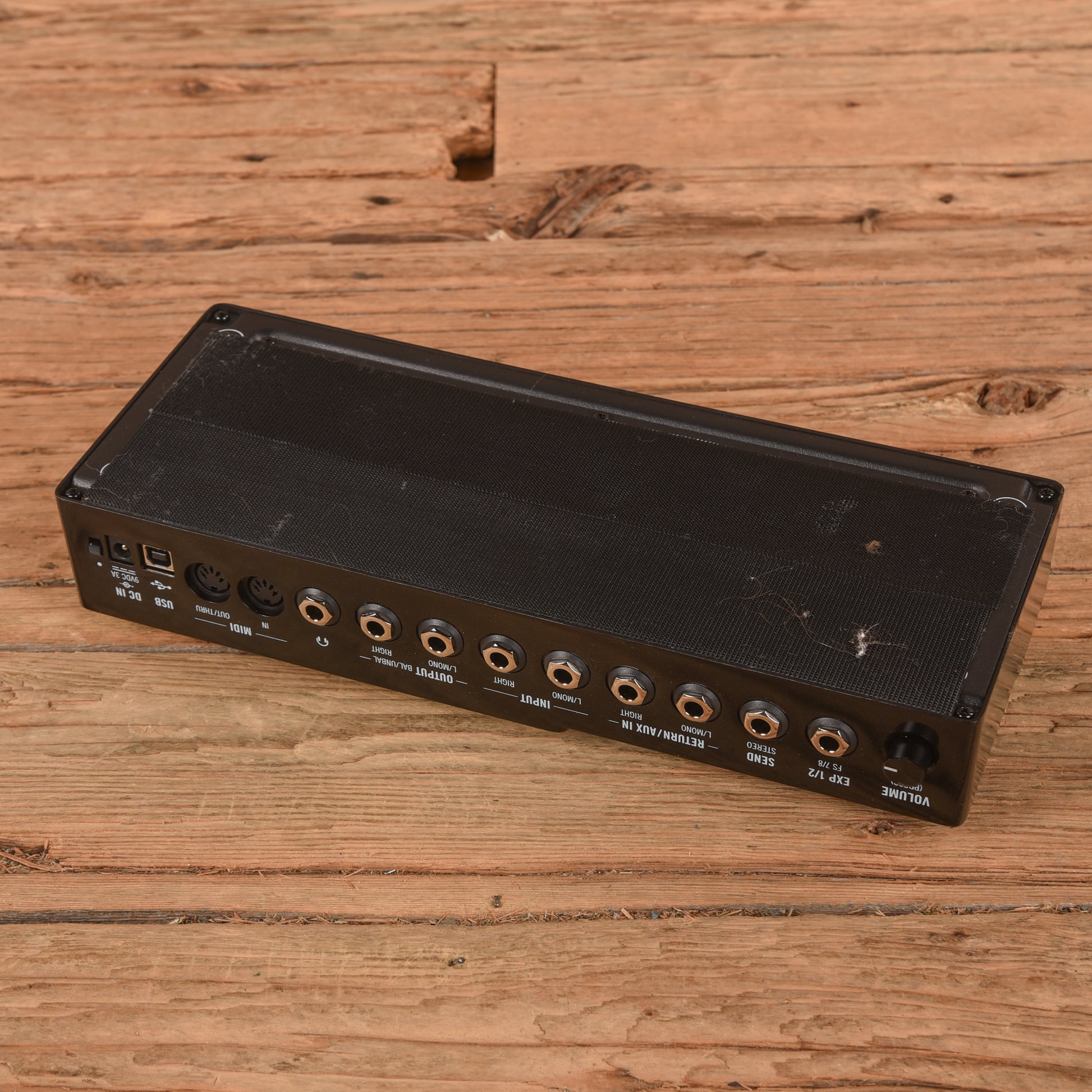 Line 6 HX Stomp XL Effect Pedals
