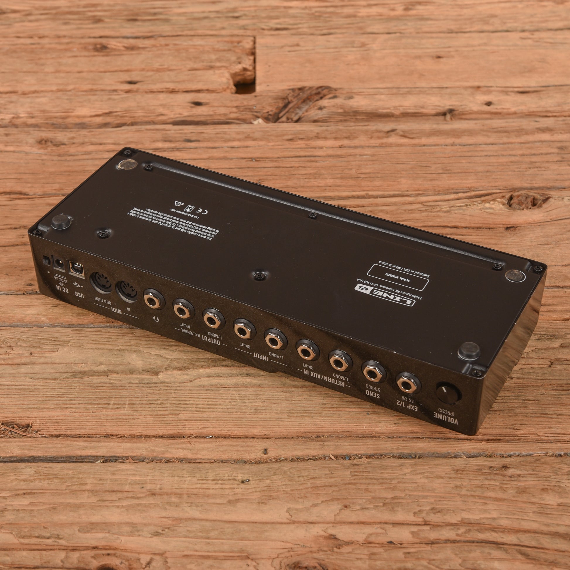 Line 6 HX Stomp XL Effect Pedals