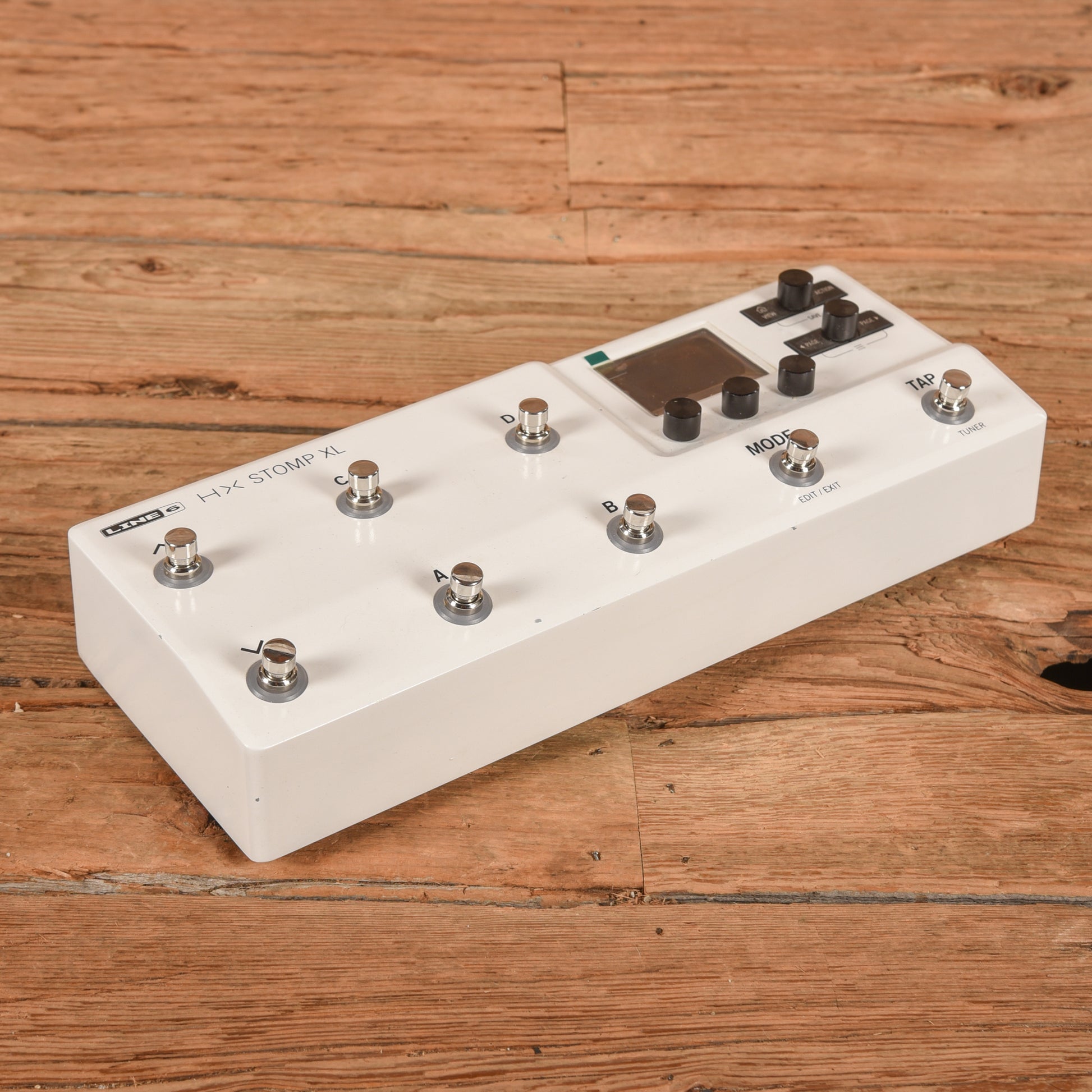 Line 6 HX Stomp XL Effect Pedals