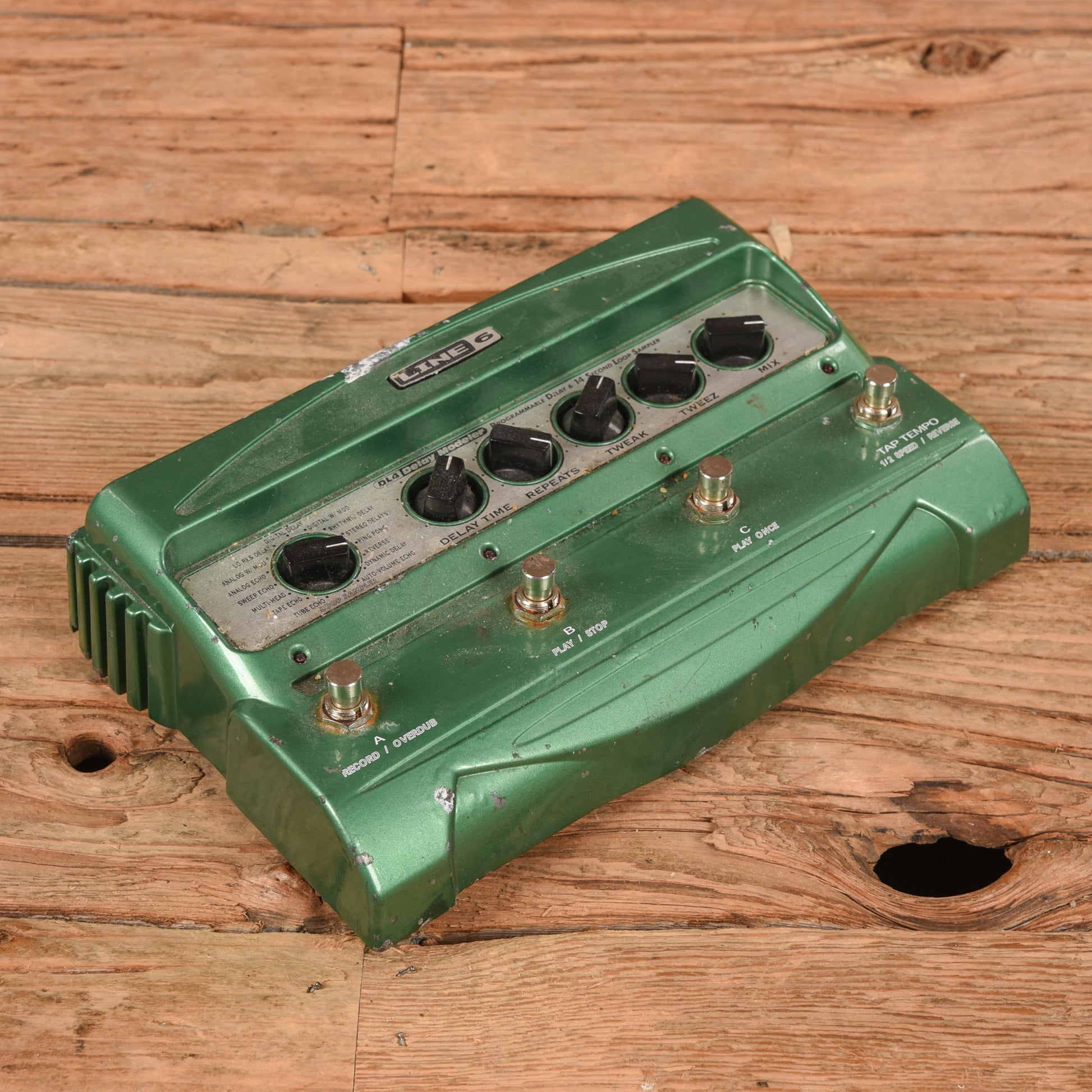 Line 6 DL-4 Effects and Pedals / Delay