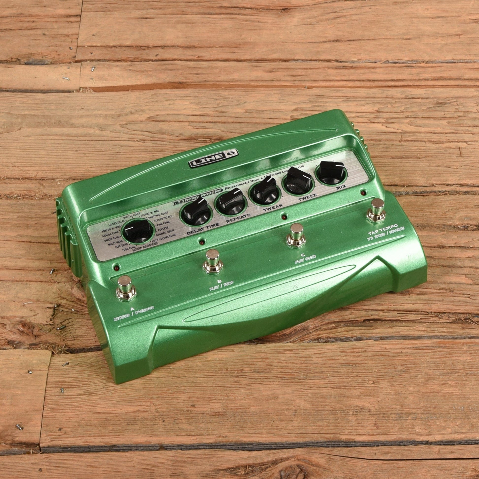 Line 6 DL4 Delay Modeler Effects and Pedals / Delay