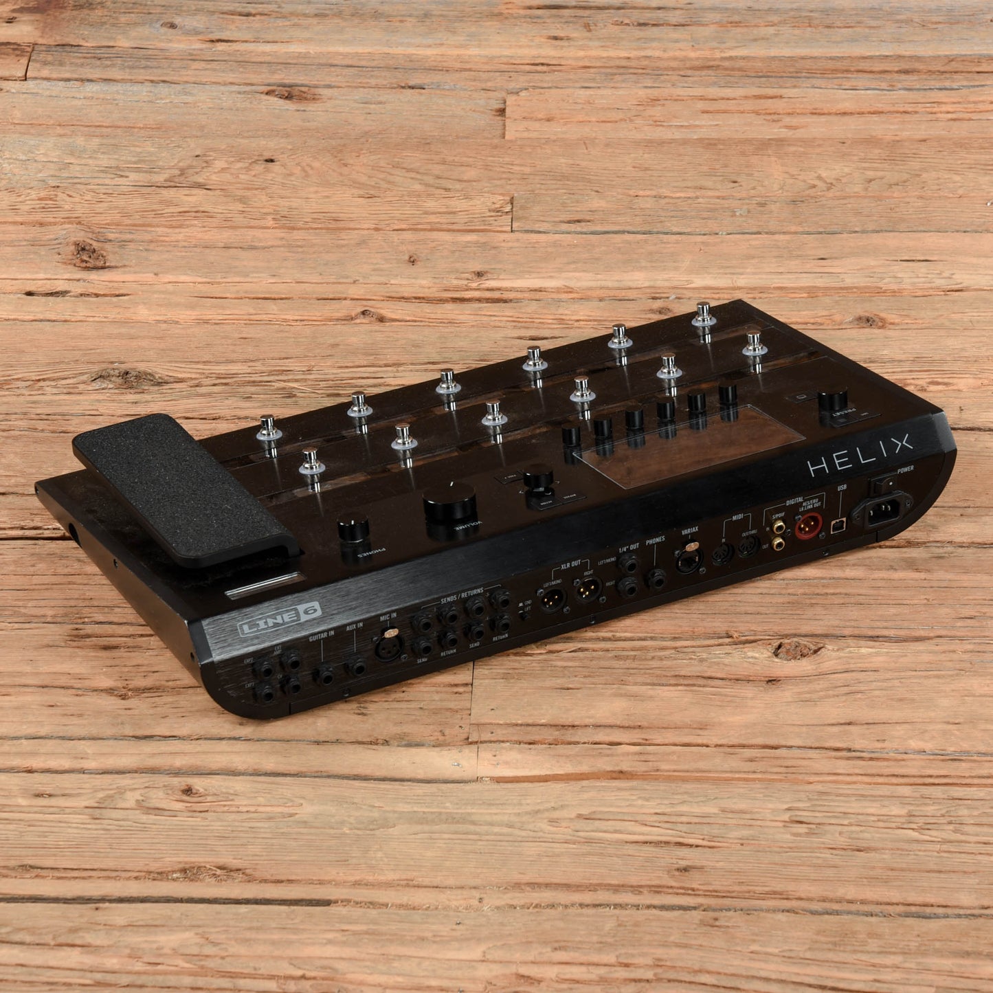 Line 6 Helix Floor Effects and Pedals / Multi-Effect Unit