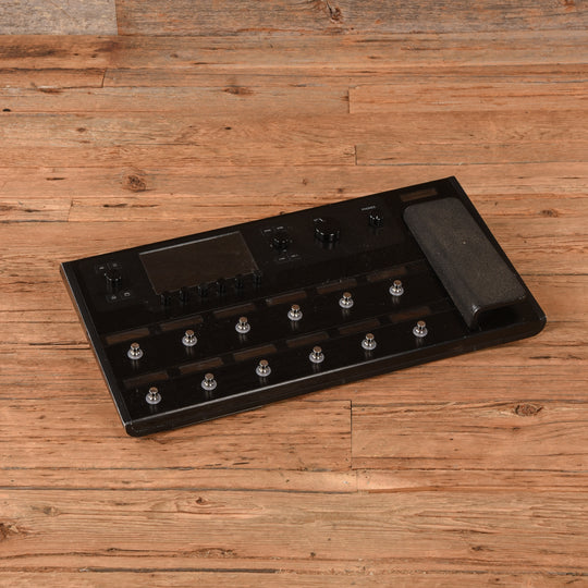 Line 6 Helix Floor Effects and Pedals / Multi-Effect Unit