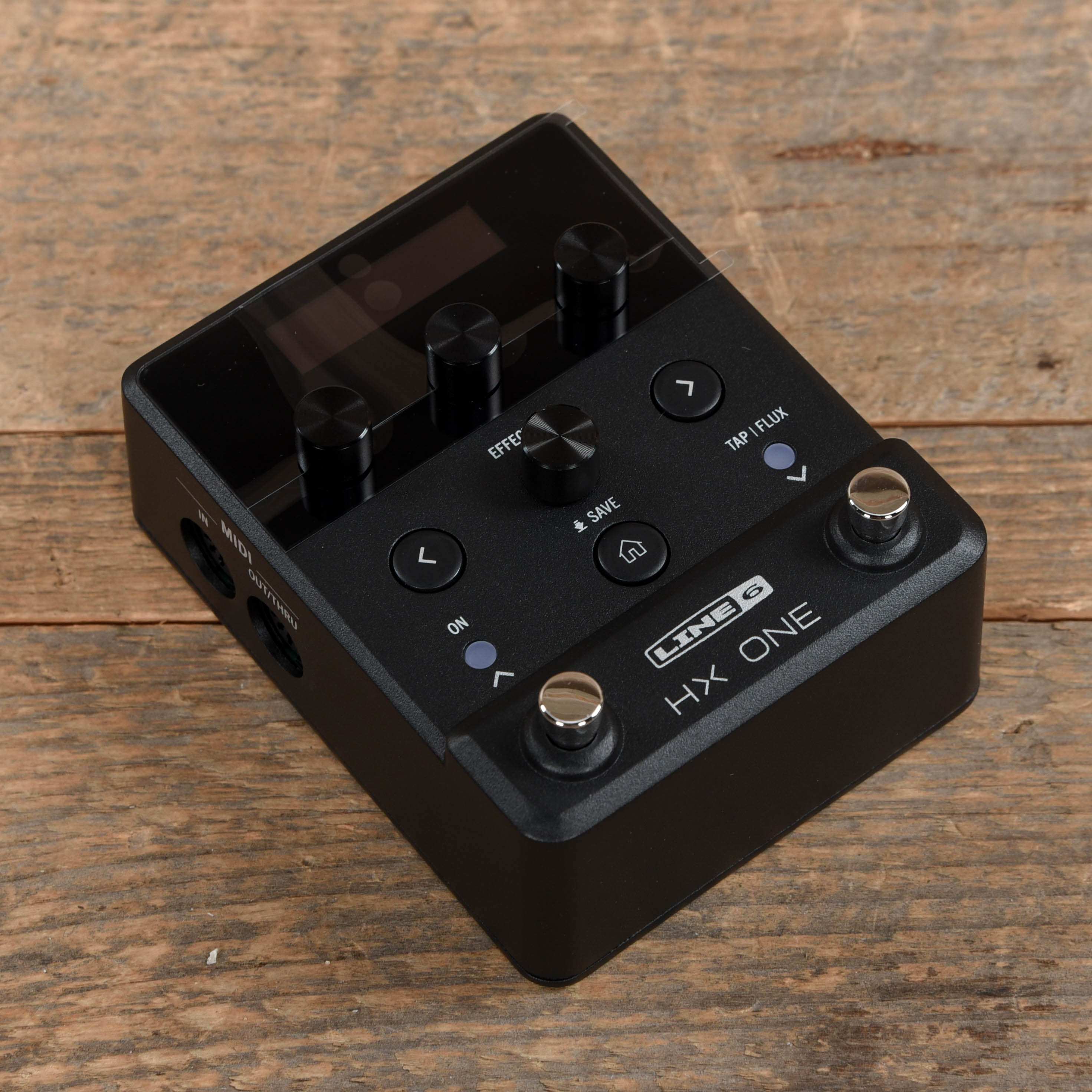 Line 6 HX One Multi Effect Pedal Effects and Pedals / Multi-Effect Unit