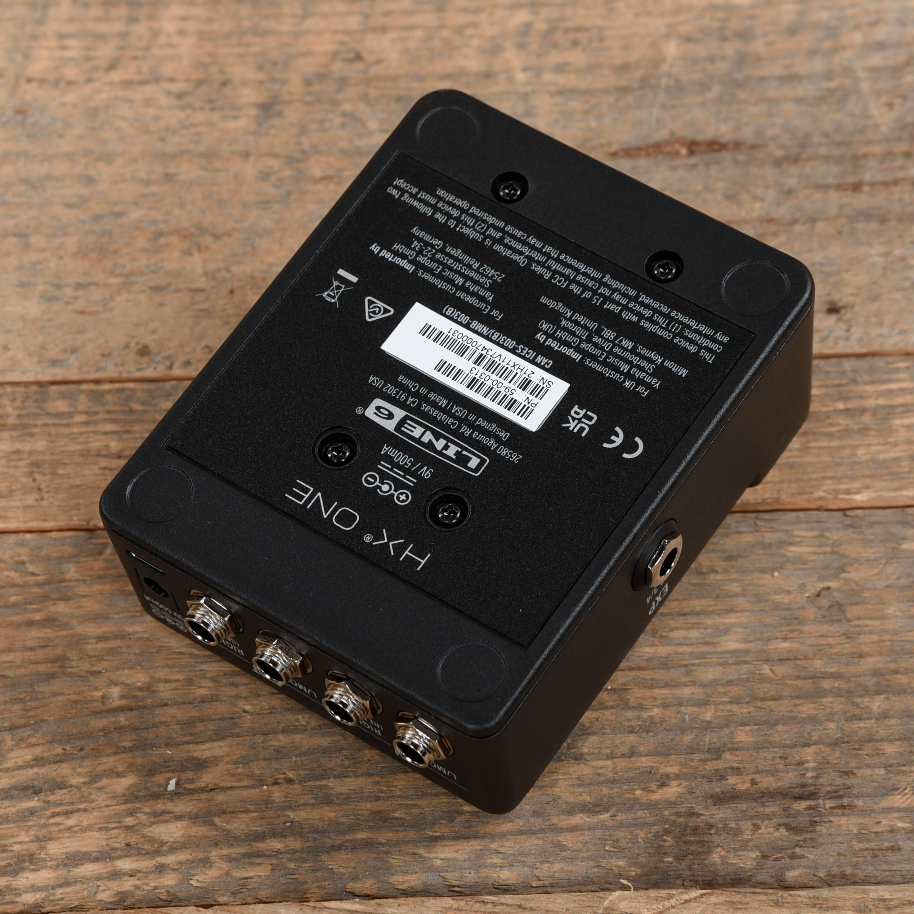 Line 6 HX One Multi Effect Pedal Effects and Pedals / Multi-Effect Unit