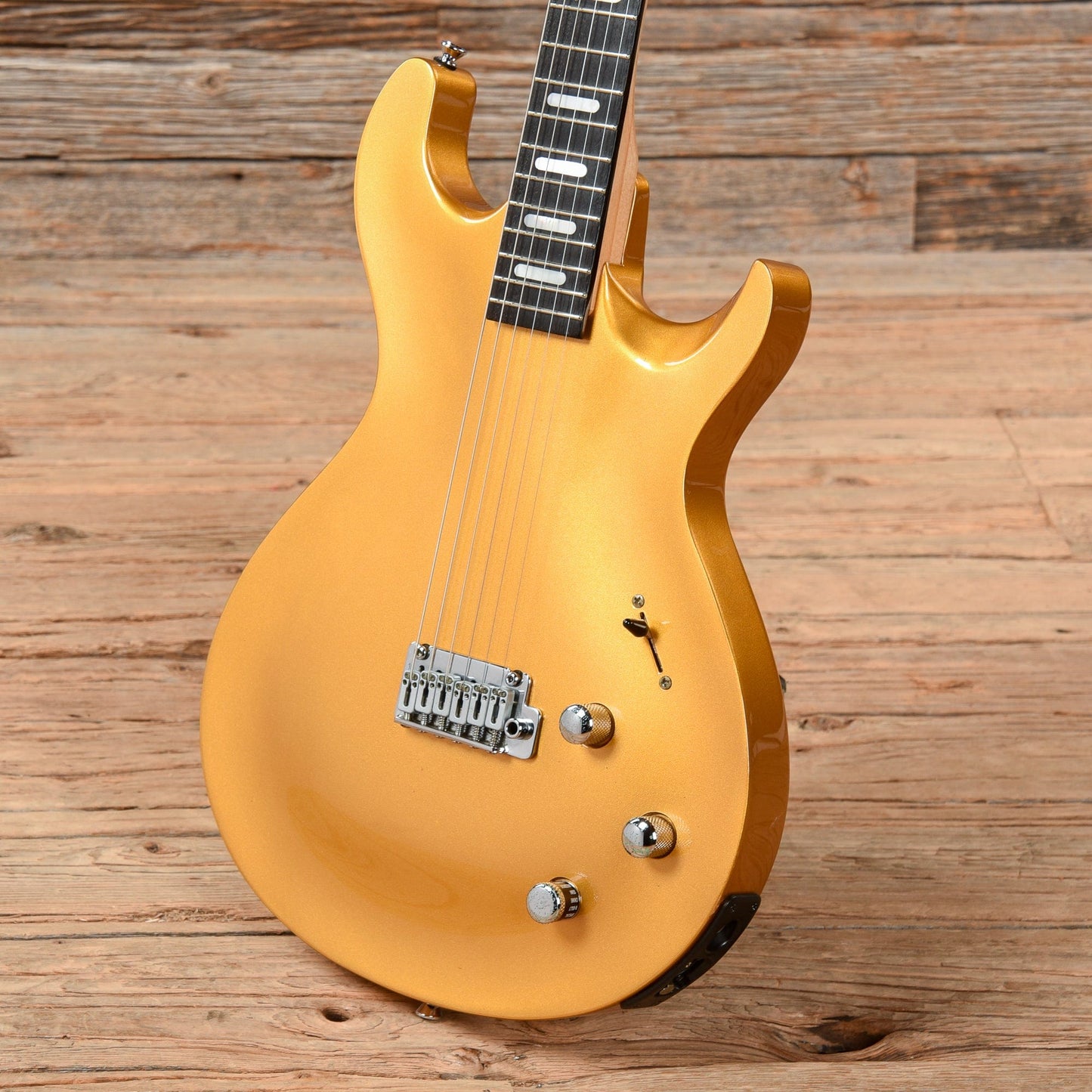 Line 6 Variax 700 Gold Electric Guitars / Solid Body
