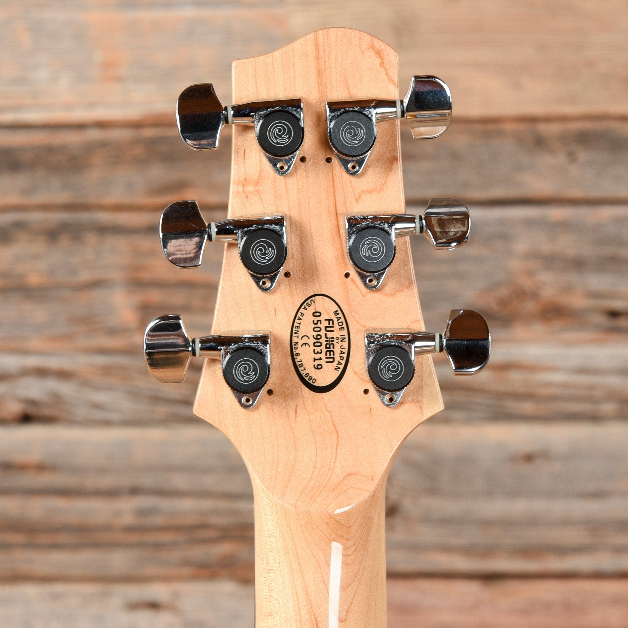 Line 6 Variax 700 Gold Electric Guitars / Solid Body