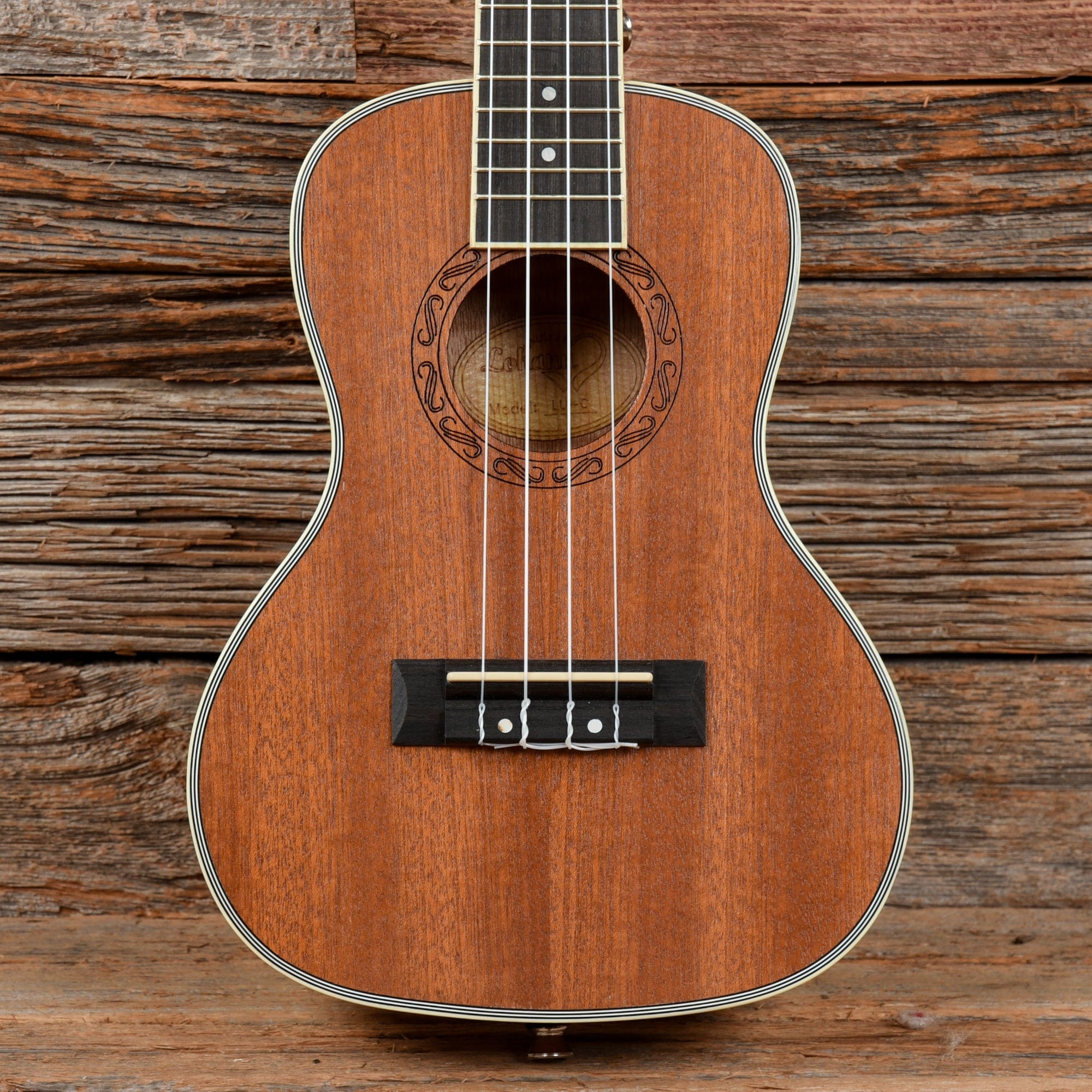 Lohanu LU-C Natural Folk Instruments / Ukuleles