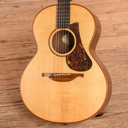 Lowden S25 Custom Natural Acoustic Guitars / OM and Auditorium