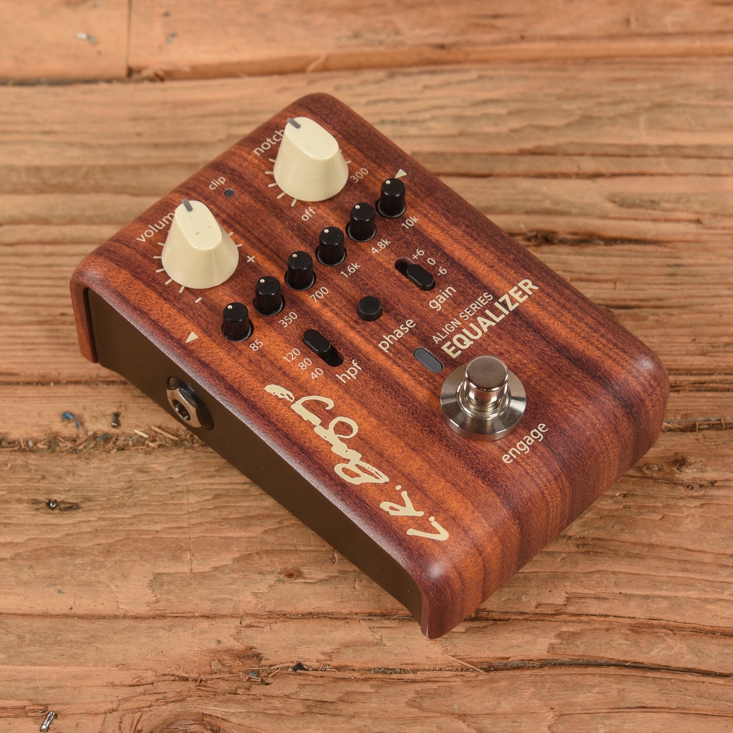 LR Baggs Align Series EQ Effects and Pedals / EQ