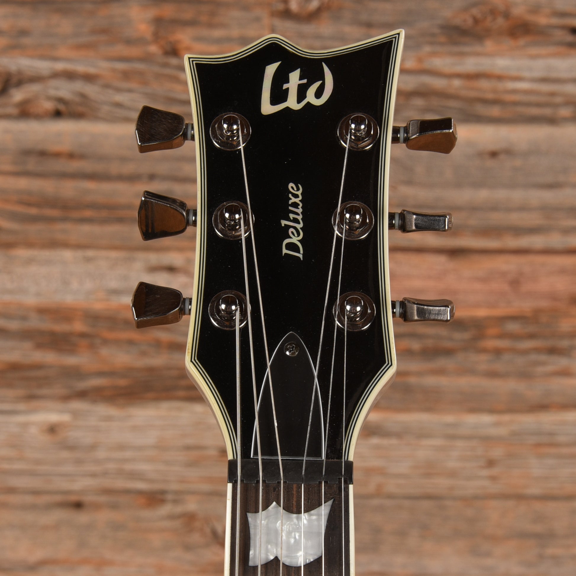 LTD EC-1000 Deluxe Silverburst 2010 Electric Guitars / Solid Body