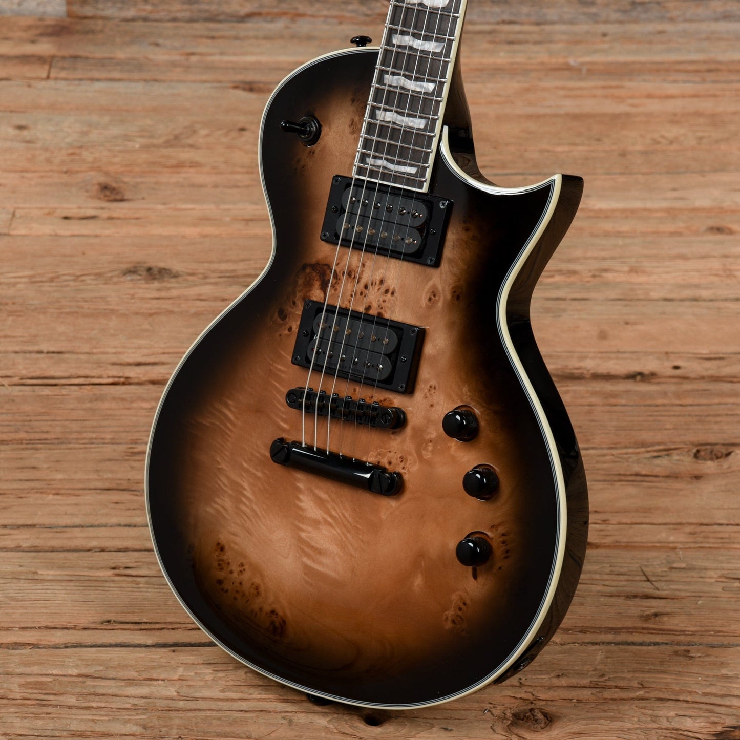 LTD ED-1000 Deluxe Sunburst 2021 Electric Guitars / Solid Body