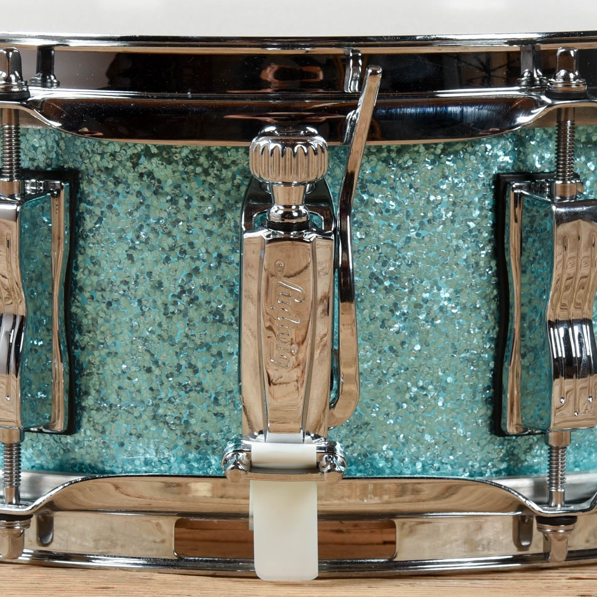 Ludwig 5.5x14 Classic Maple Teal Sparkle Snare Drum USED Drums and Percussion / Acoustic Drums / Snare