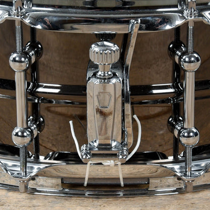 Ludwig 5.5x14 Universal Brass Snare Drum Chrome Drums and Percussion / Acoustic Drums / Snare