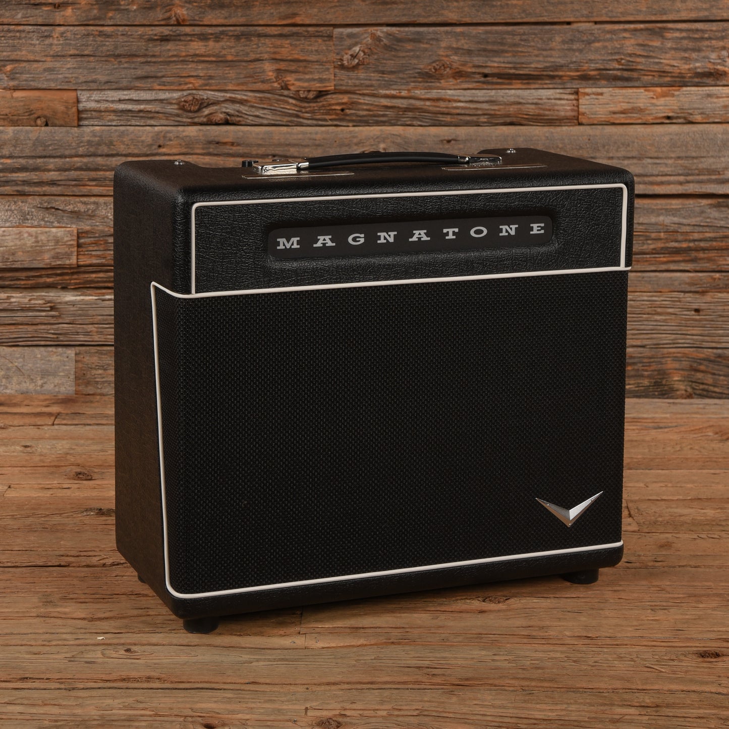Magnatone Super Fifteen 15-Watt 1x12" Guitar Combo Amps / Guitar Amps / Guitar Cabinets