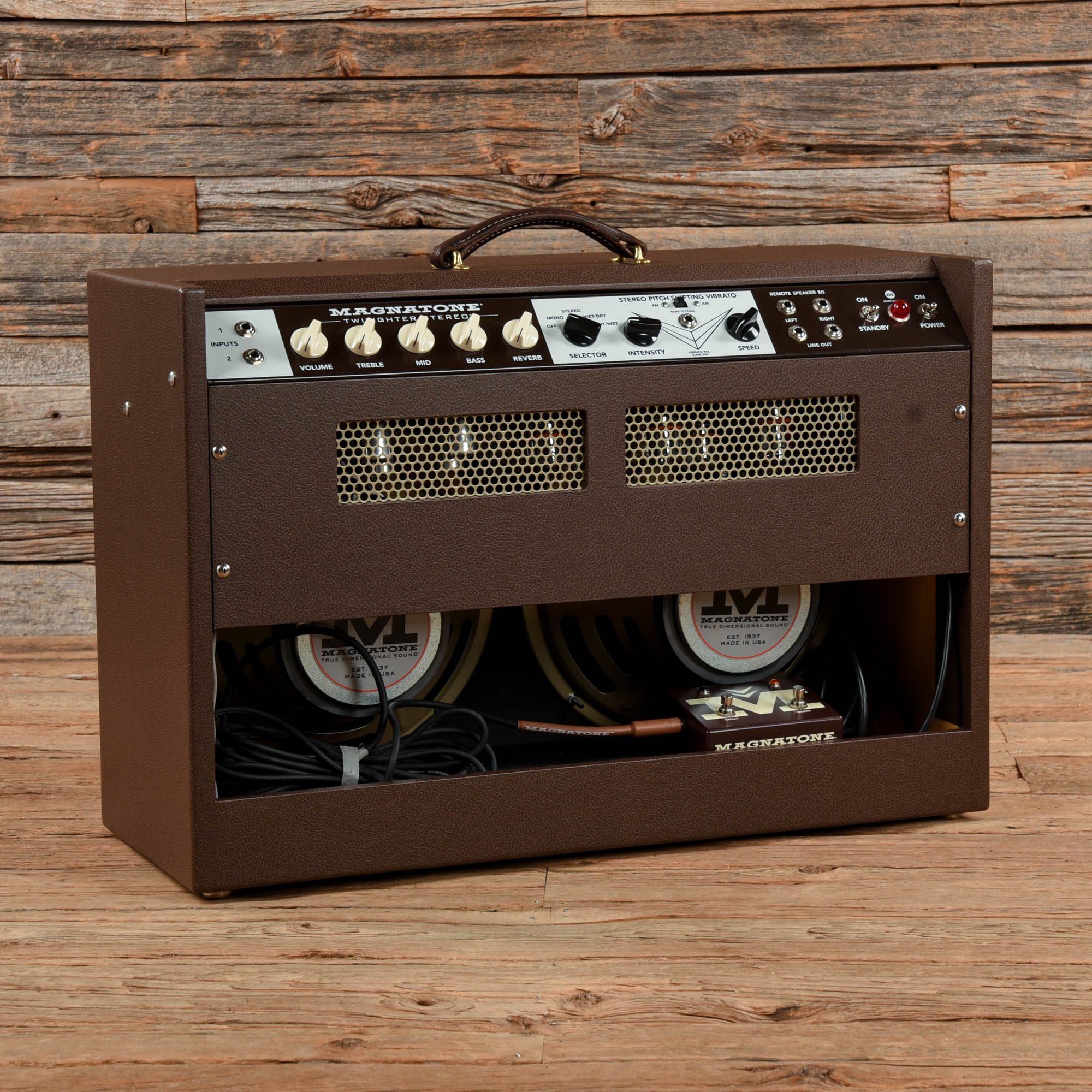 Magnatone Twilighter Stereo 22+22-Watt 2x12