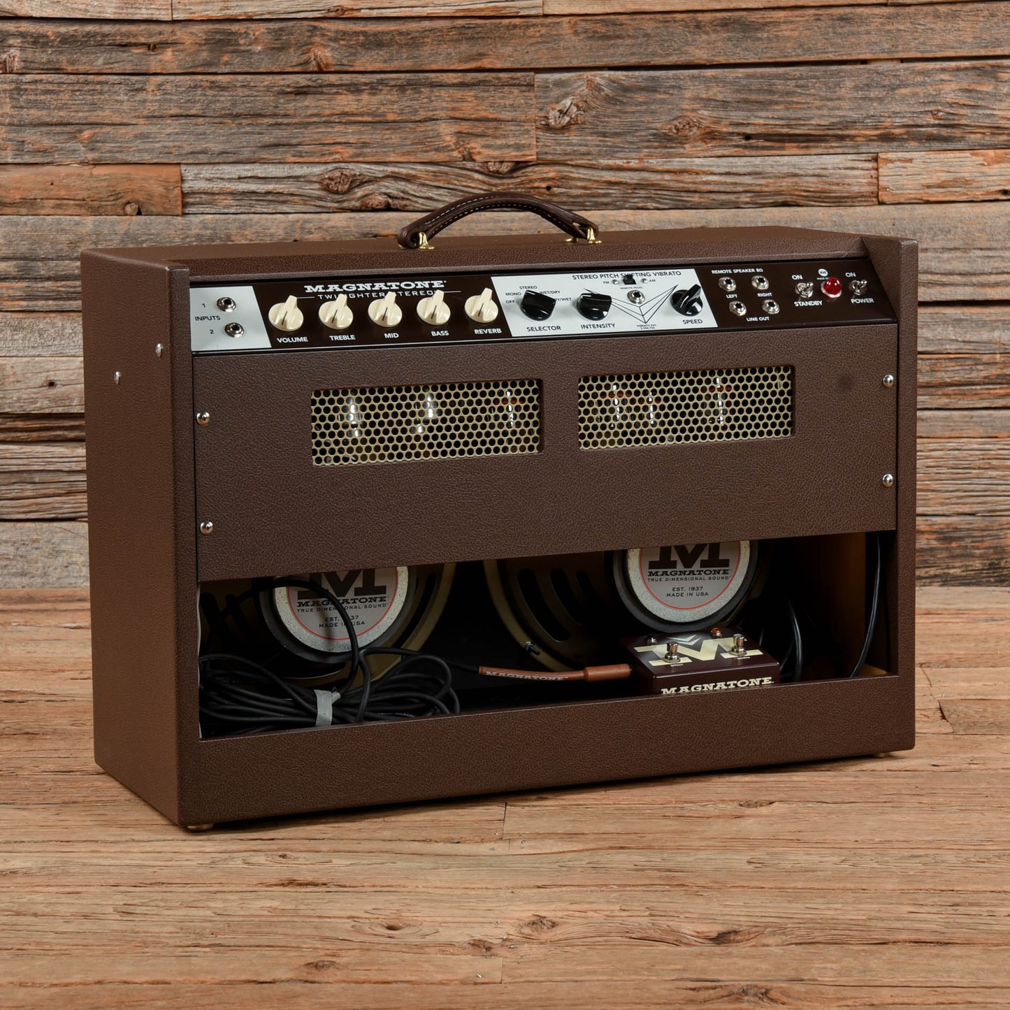 Magnatone Twilighter Stereo 22+22-Watt 2x12" Guitar Combo Amps / Guitar Cabinets